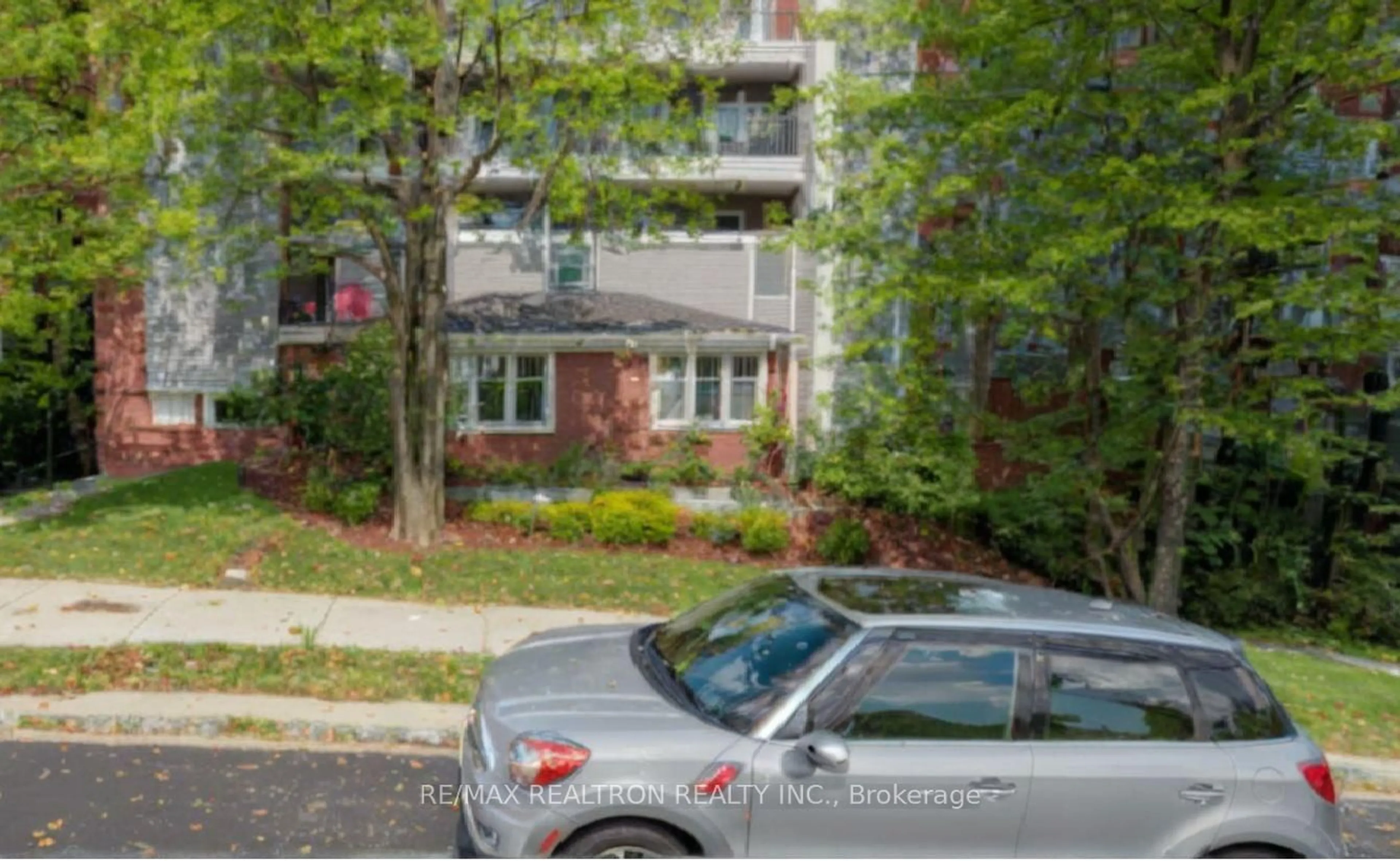 Unknown for 148 Centre St, Aurora Ontario L4G 1K1