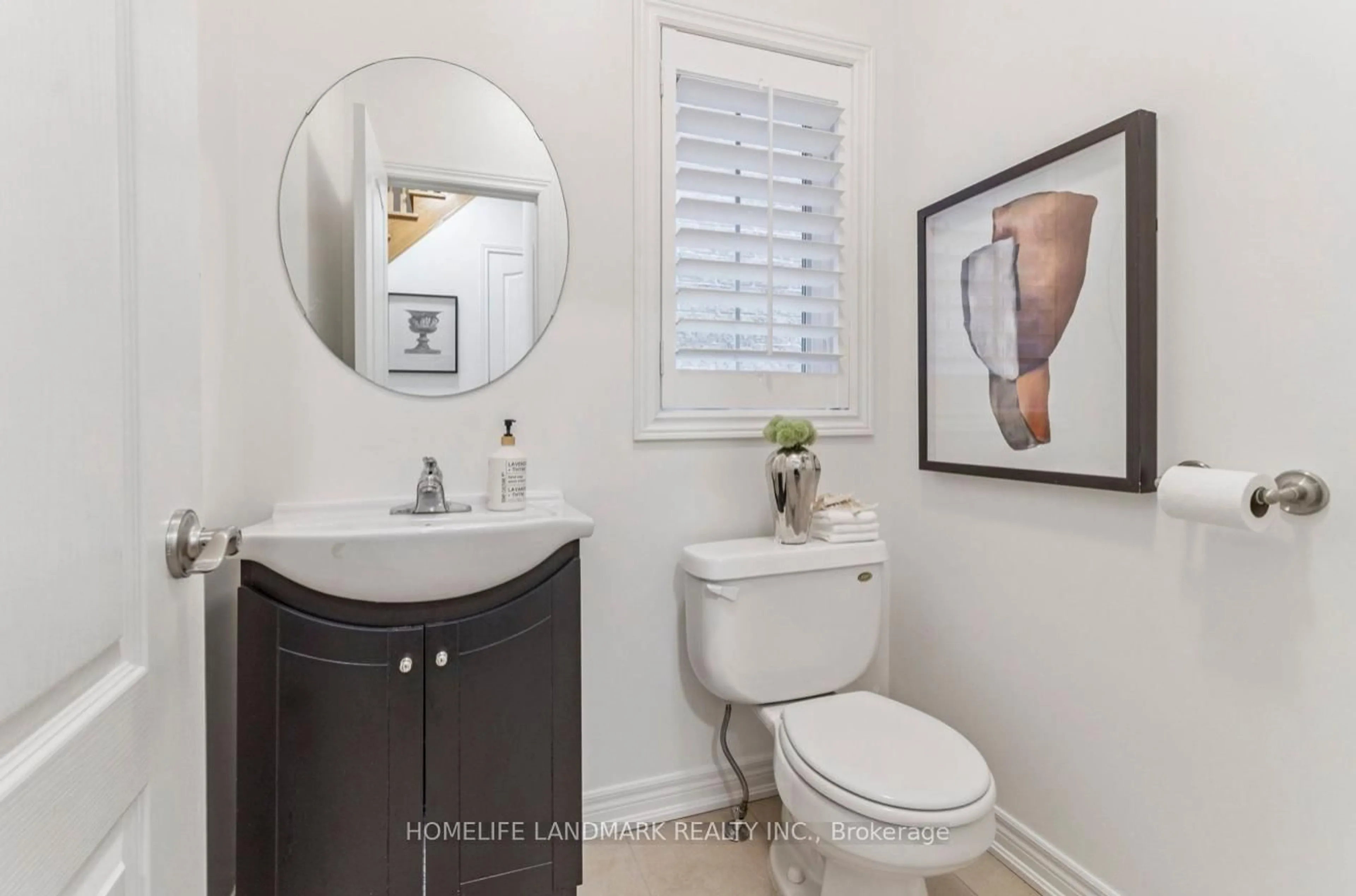 Contemporary bathroom, ceramic/tile floor for 42 Torah Gate, Vaughan Ontario L6A 0H3