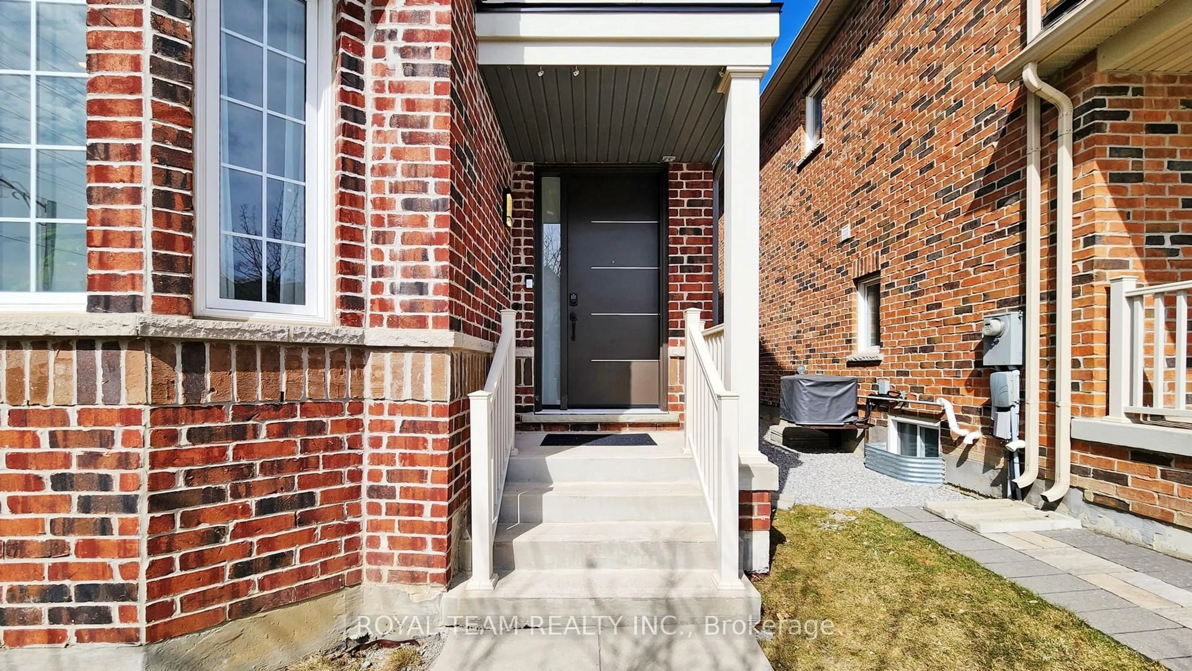 Home with brick exterior material, street for 4 Church View Ave, Markham Ontario L6C 0L6