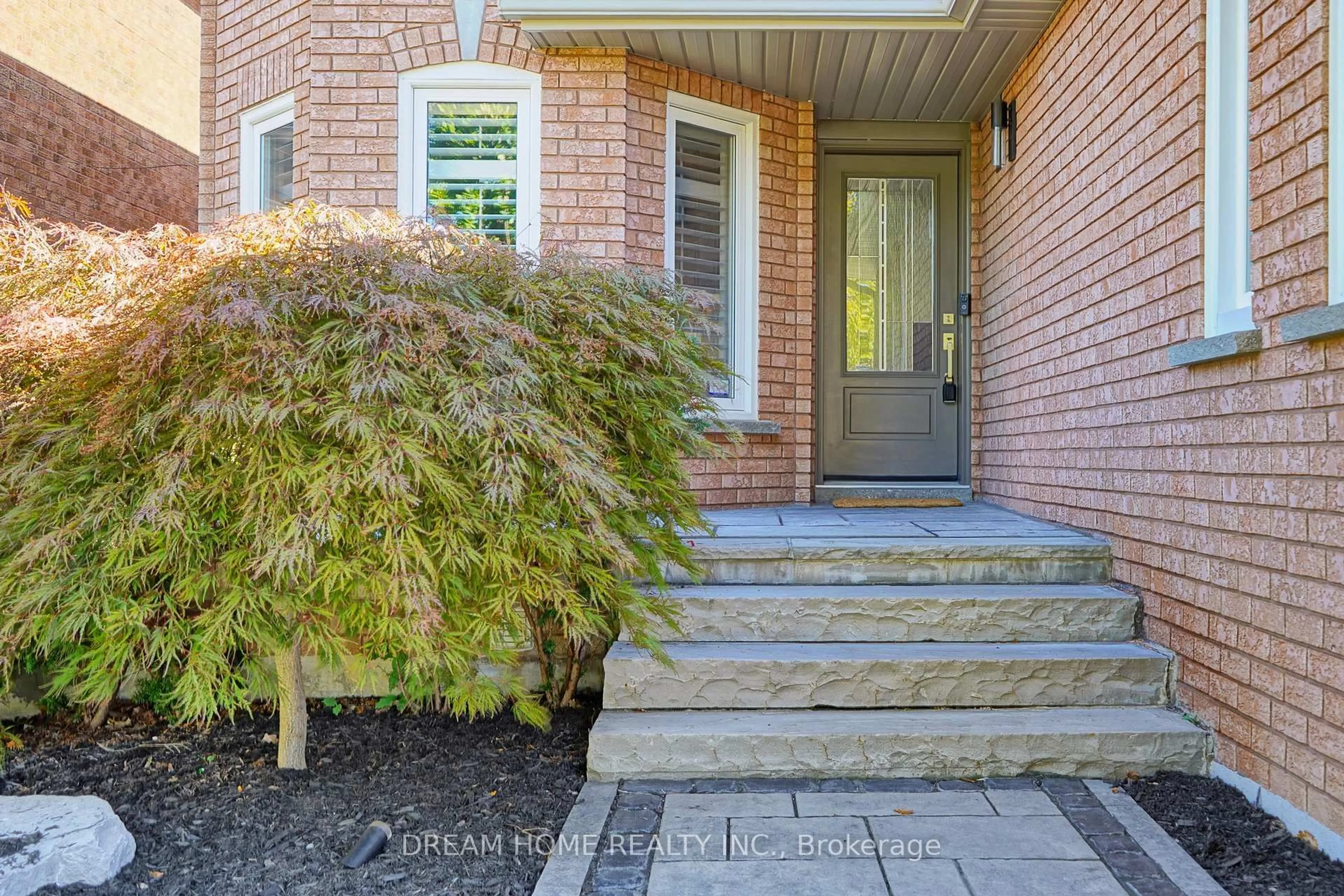 Unknown for 47 Venetian Cres, Vaughan Ontario L4L 5E6