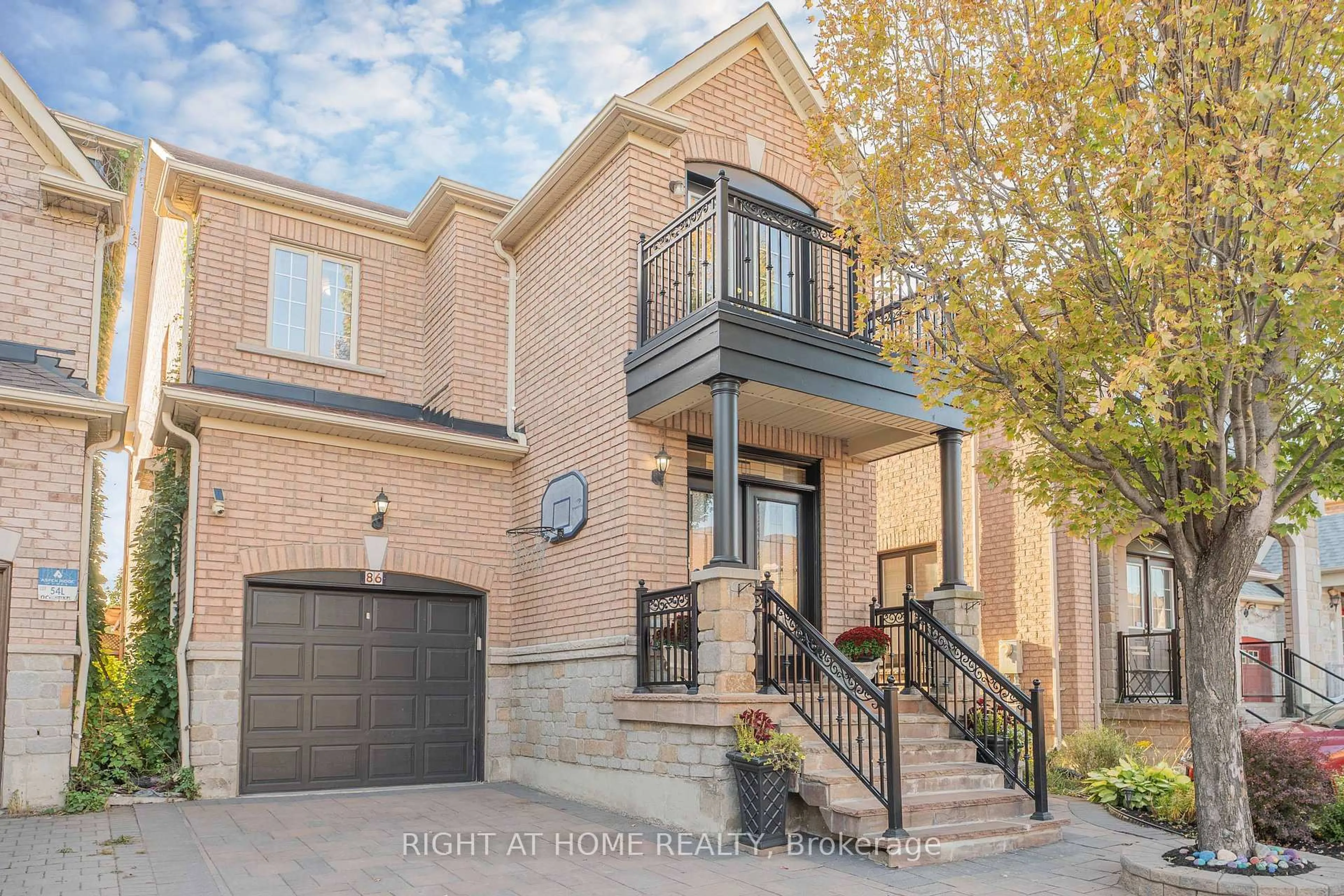 Home with brick exterior material, street for 86 Dewpoint Rd, Vaughan Ontario L4J 9E1