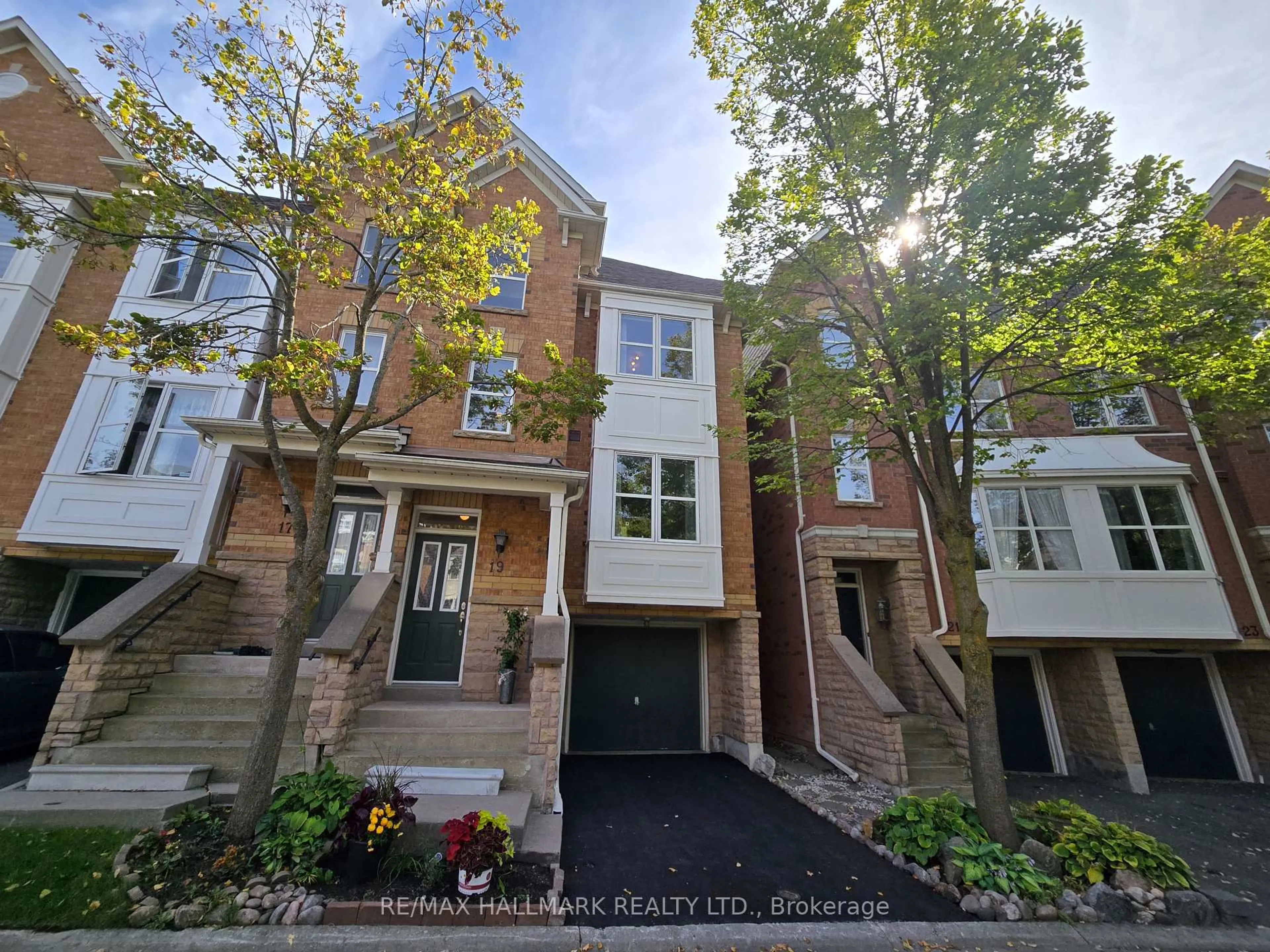 Home with brick exterior material, street for 19 Michael Way, Markham Ontario L3R 5G4