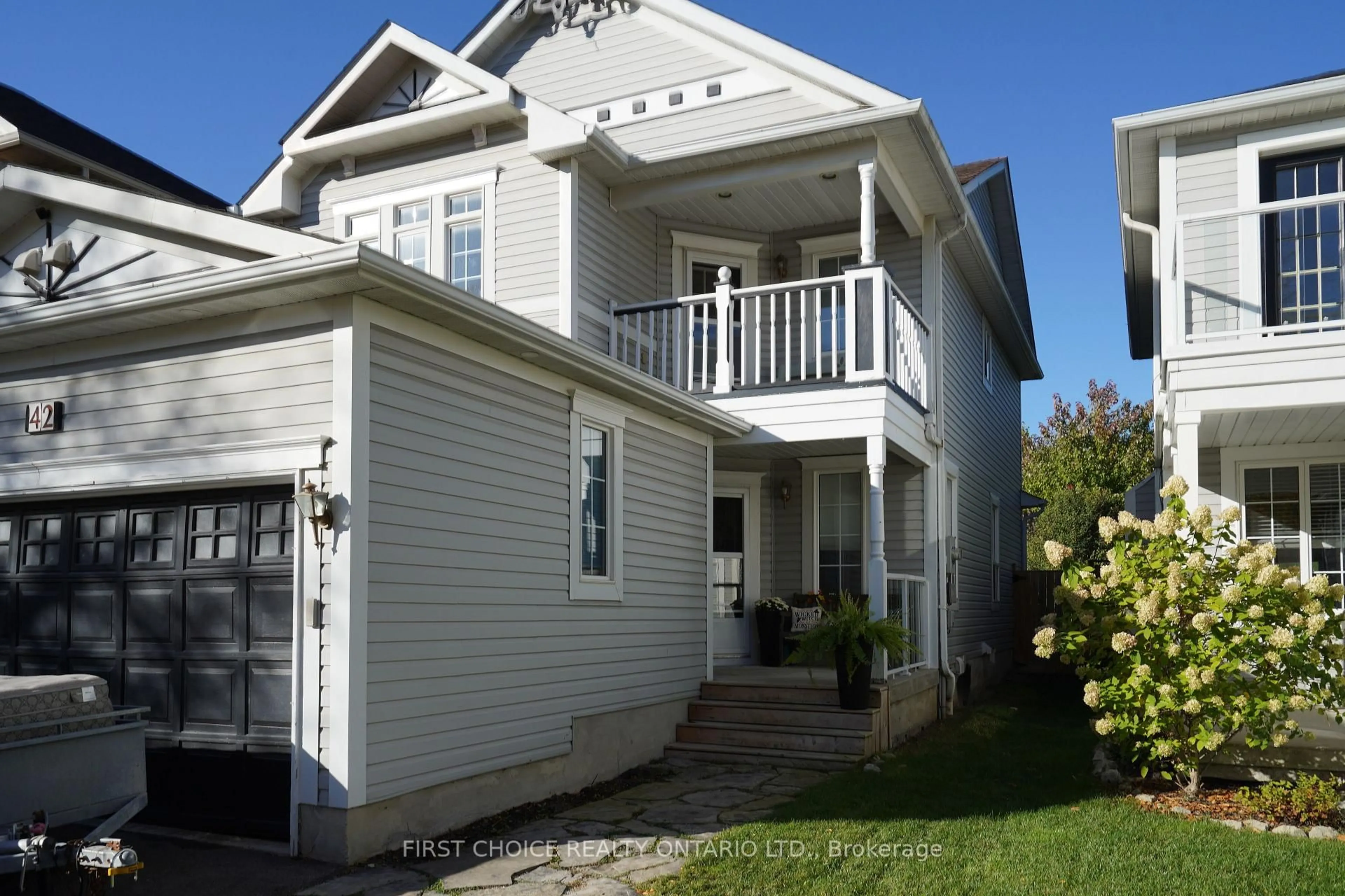 Home with vinyl exterior material, street for 42 Gunning Cres, New Tecumseth Ontario L0G 1W0