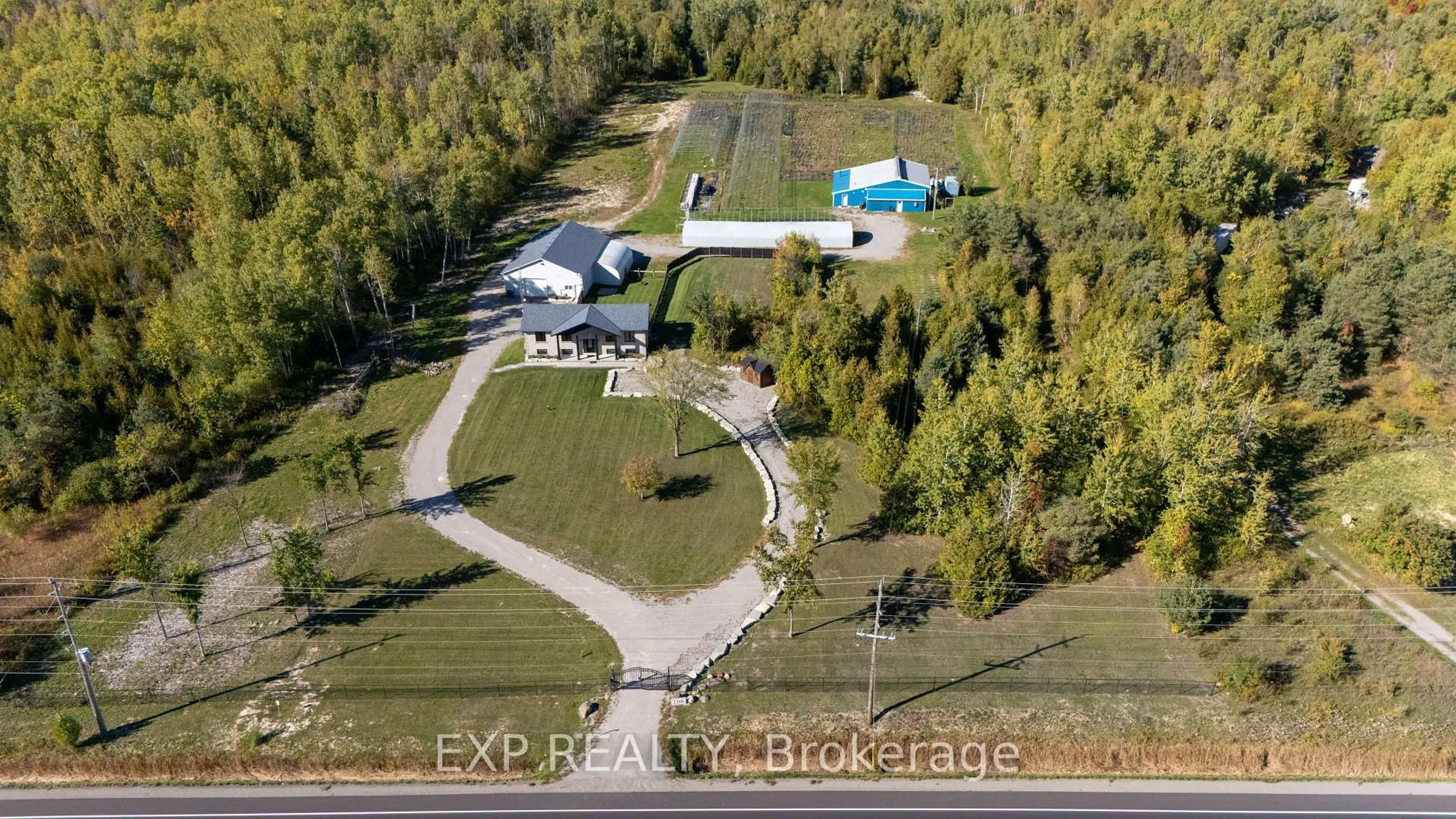 A pic from outside/outdoor area/front of a property/back of a property/a pic from drone, unknown for 2388 Baseline Rd, Georgina Ontario L4P 3E9