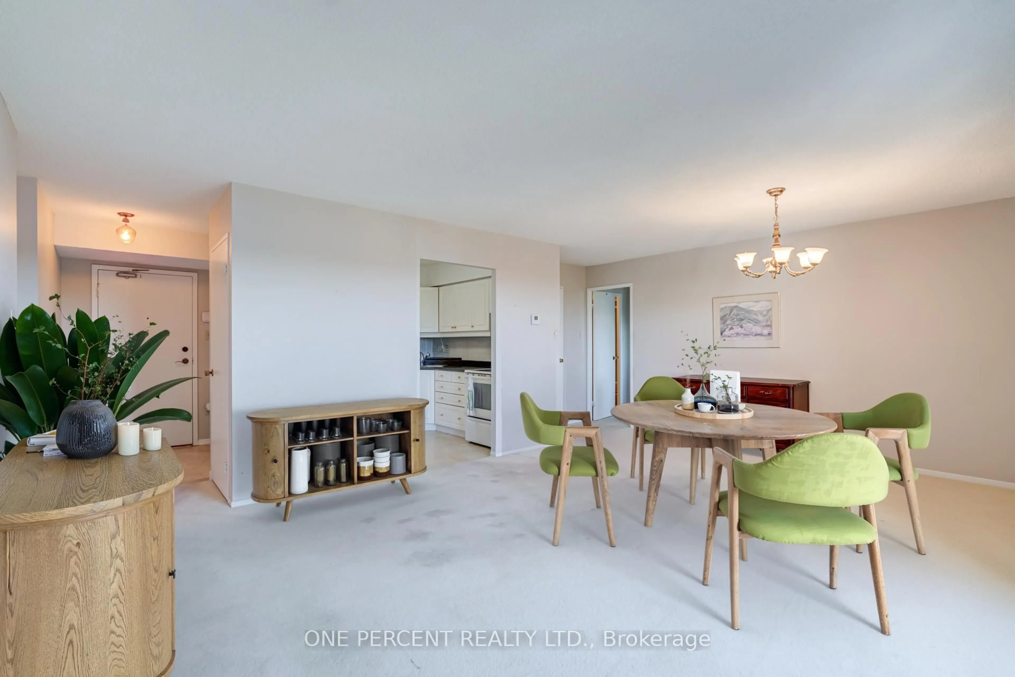 Unknown for 20 William Roe Blvd #705, Newmarket Ontario L3Y 5V6