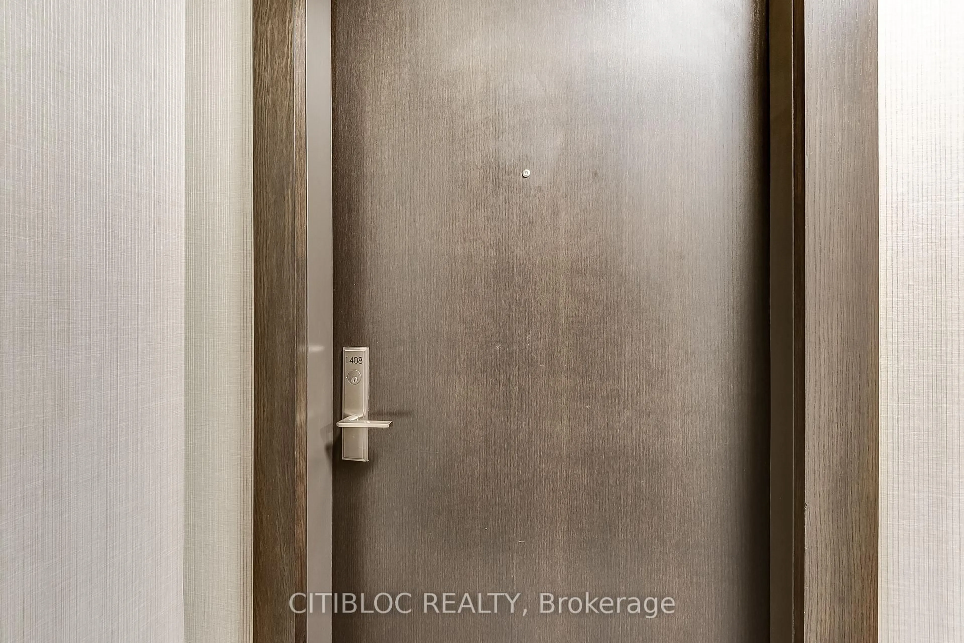 Indoor entryway for 9000 Jane St #1408, Vaughan Ontario L4K 2M9