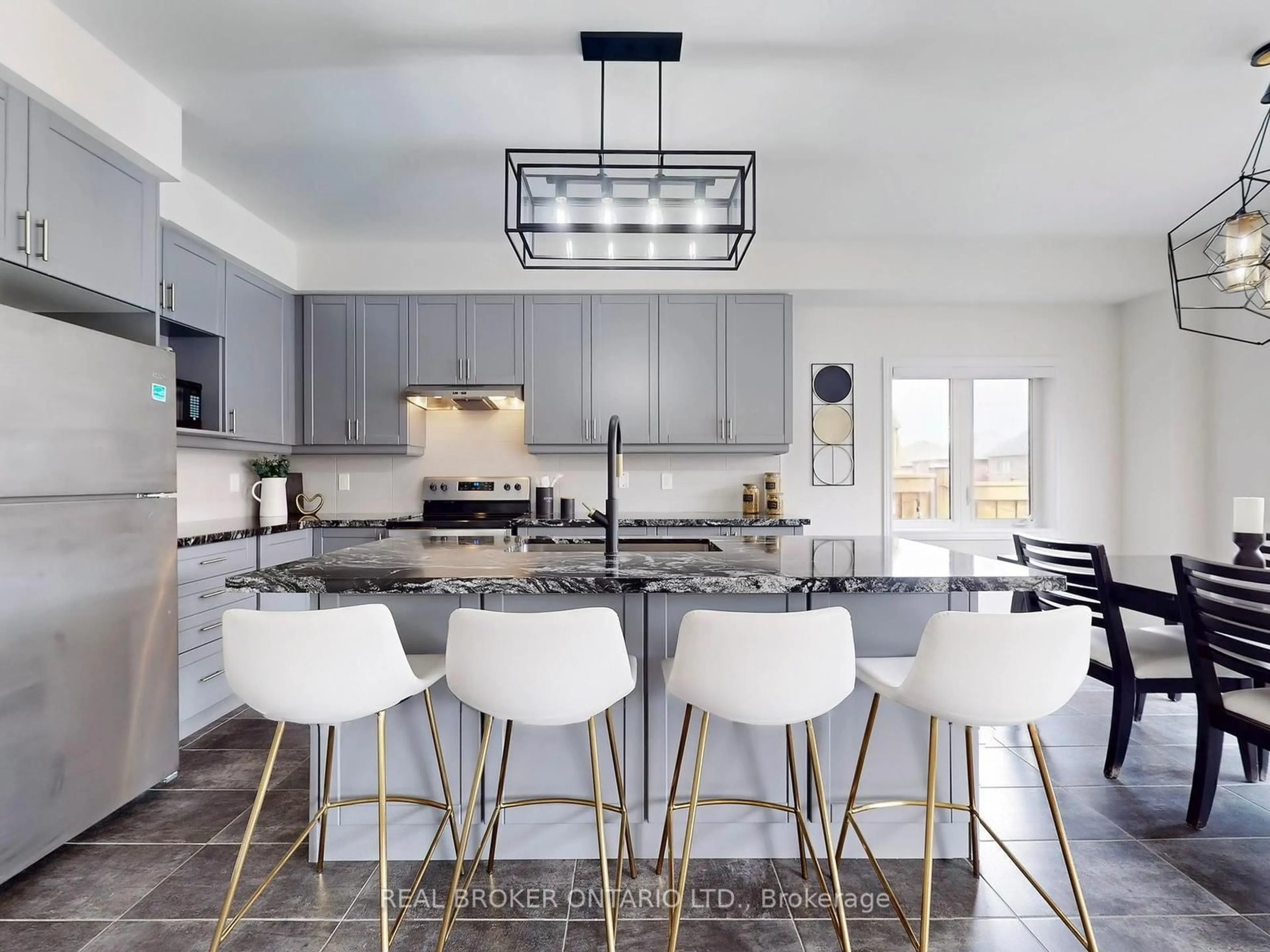 Open concept kitchen, ceramic/tile floor for 1347 Stevens Rd, Innisfil Ontario L9S 0P4
