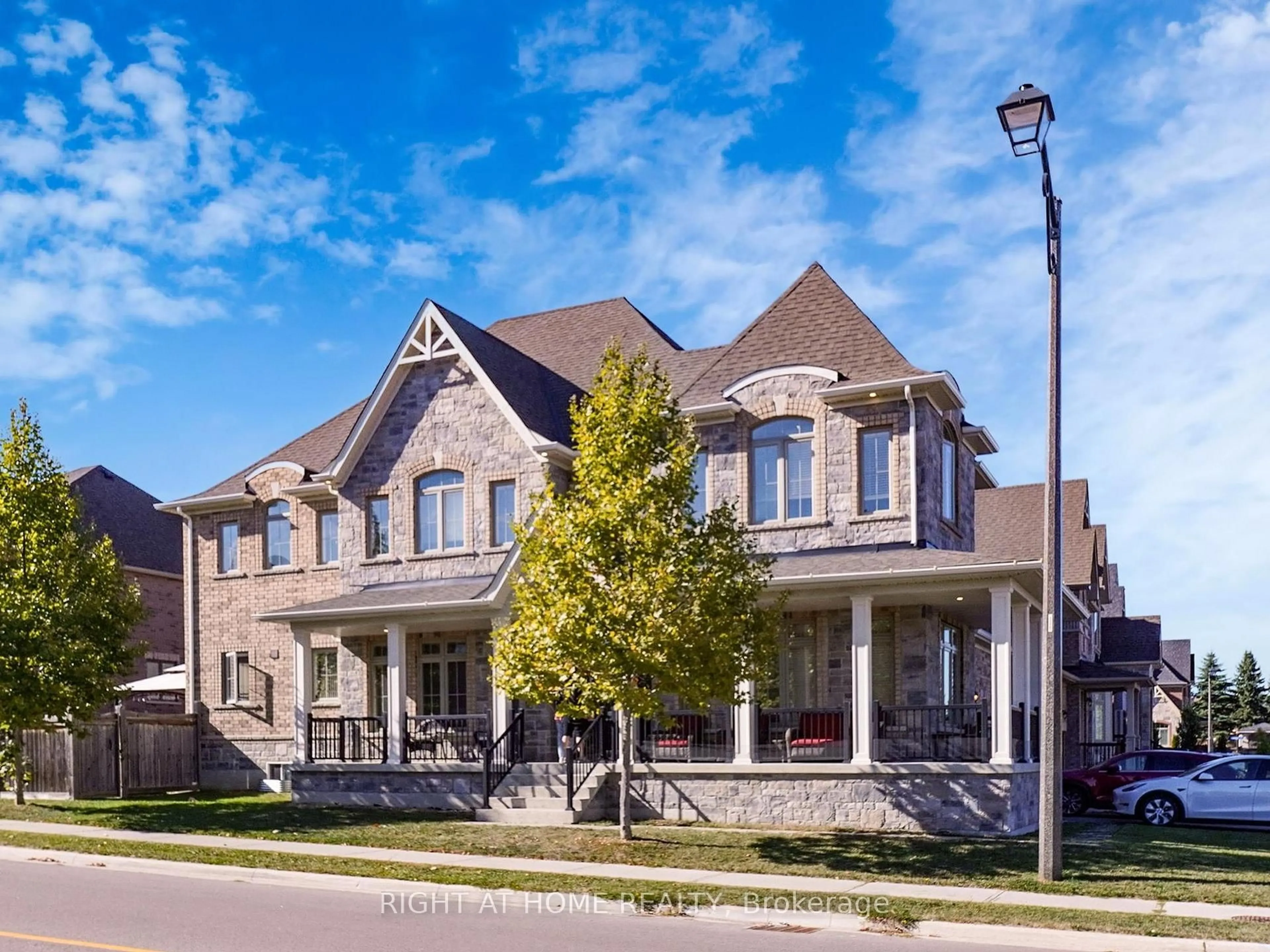 Home with brick exterior material, street for 176 Sharon Creek Dr, East Gwillimbury Ontario L9N 0P9
