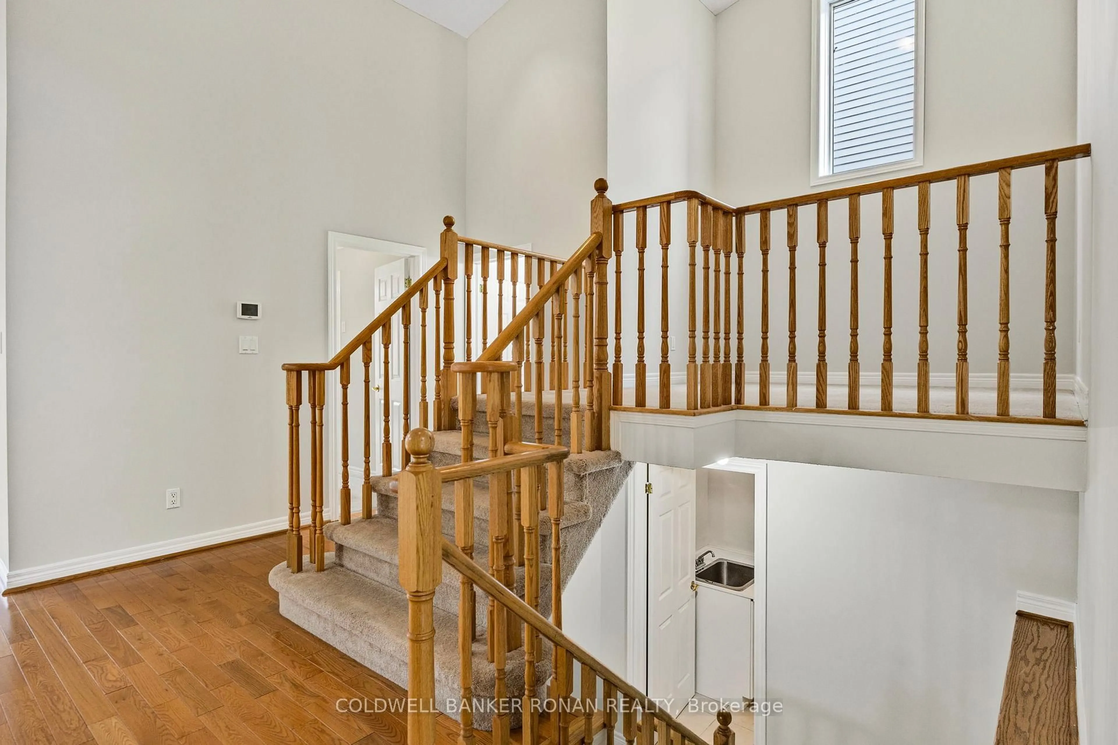 Stairs for 8 Malibu Manr #9, New Tecumseth Ontario L9R 2C1