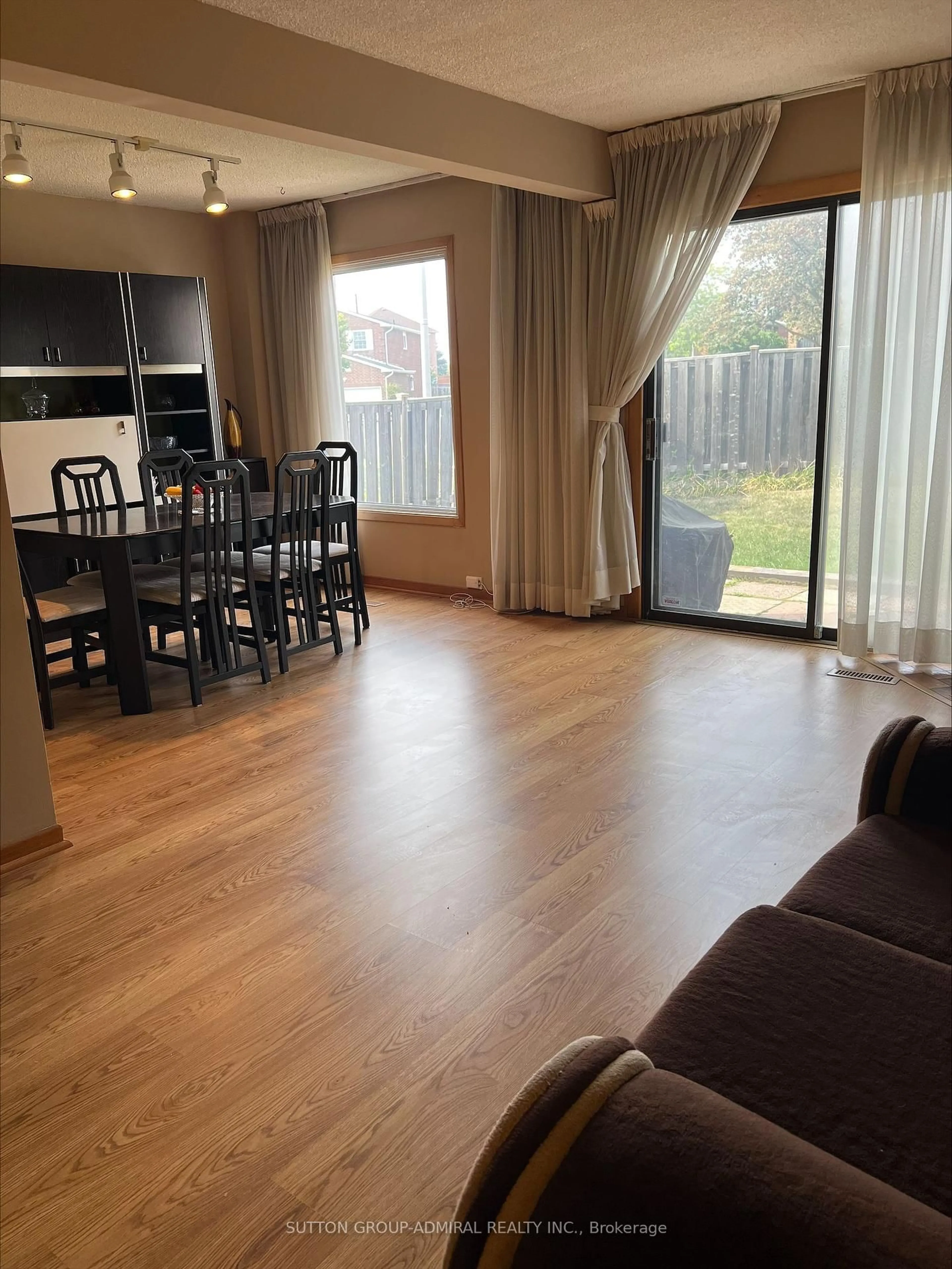 A pic of a room for 14 Prairie Dunes Pl, Vaughan Ontario L4K 2E4