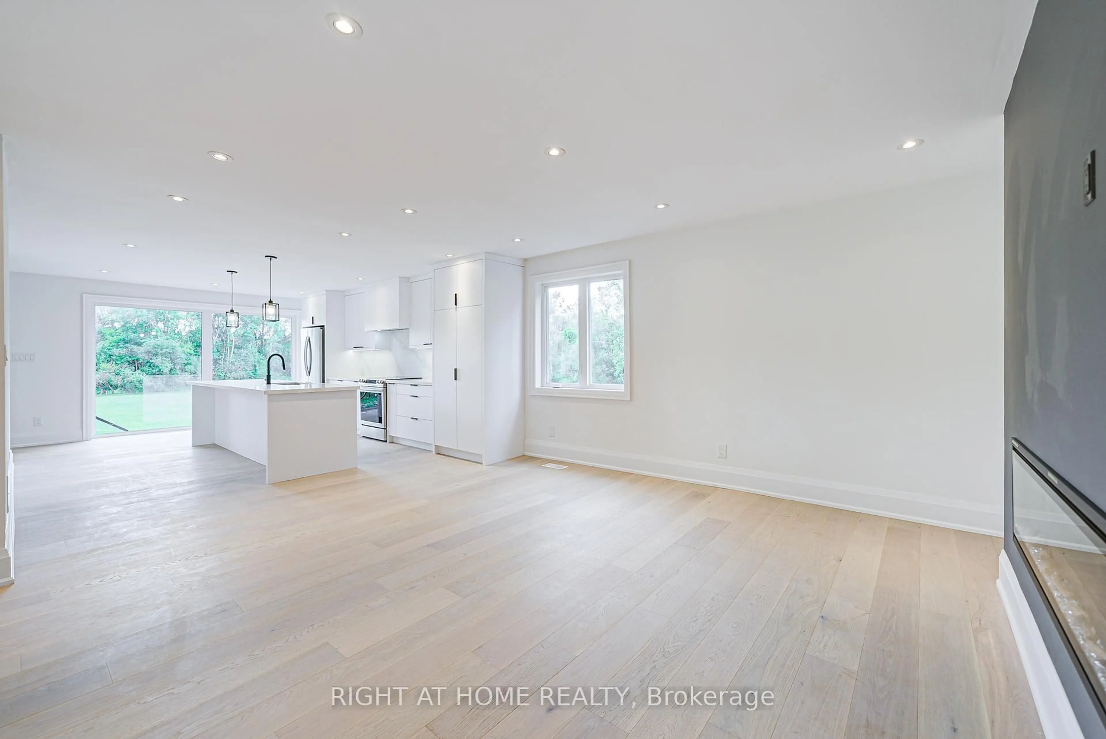 Open concept kitchen, unknown for 26375 Woodbine Ave, Georgina Ontario L4P 3E9