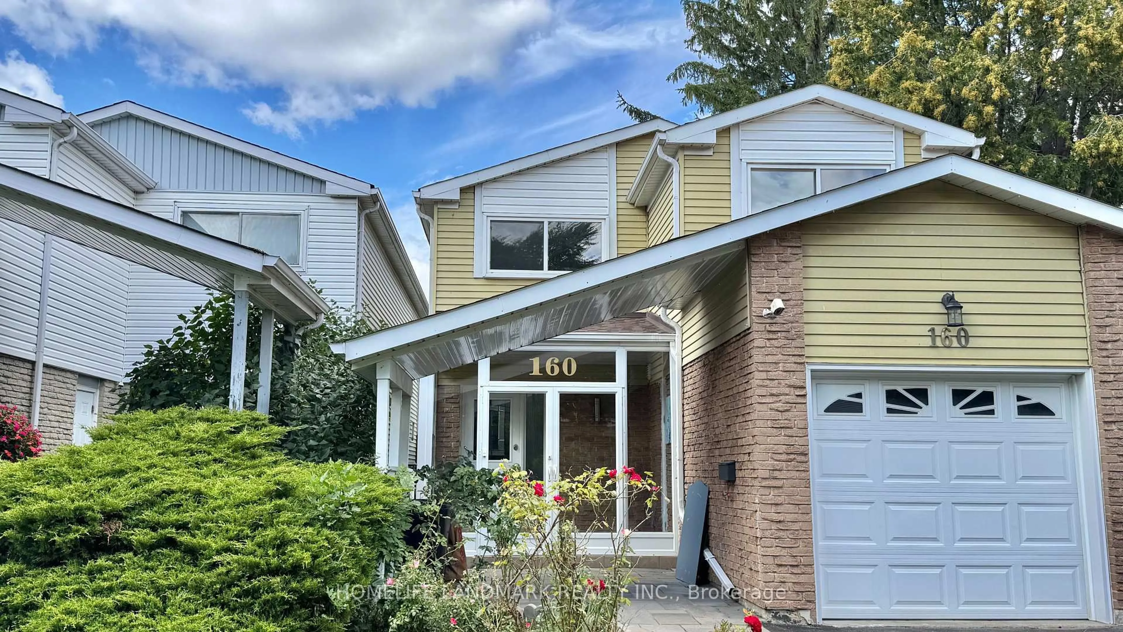 Home with vinyl exterior material, street for 160 Snowshoe Cres, Markham Ontario L3T 4M9