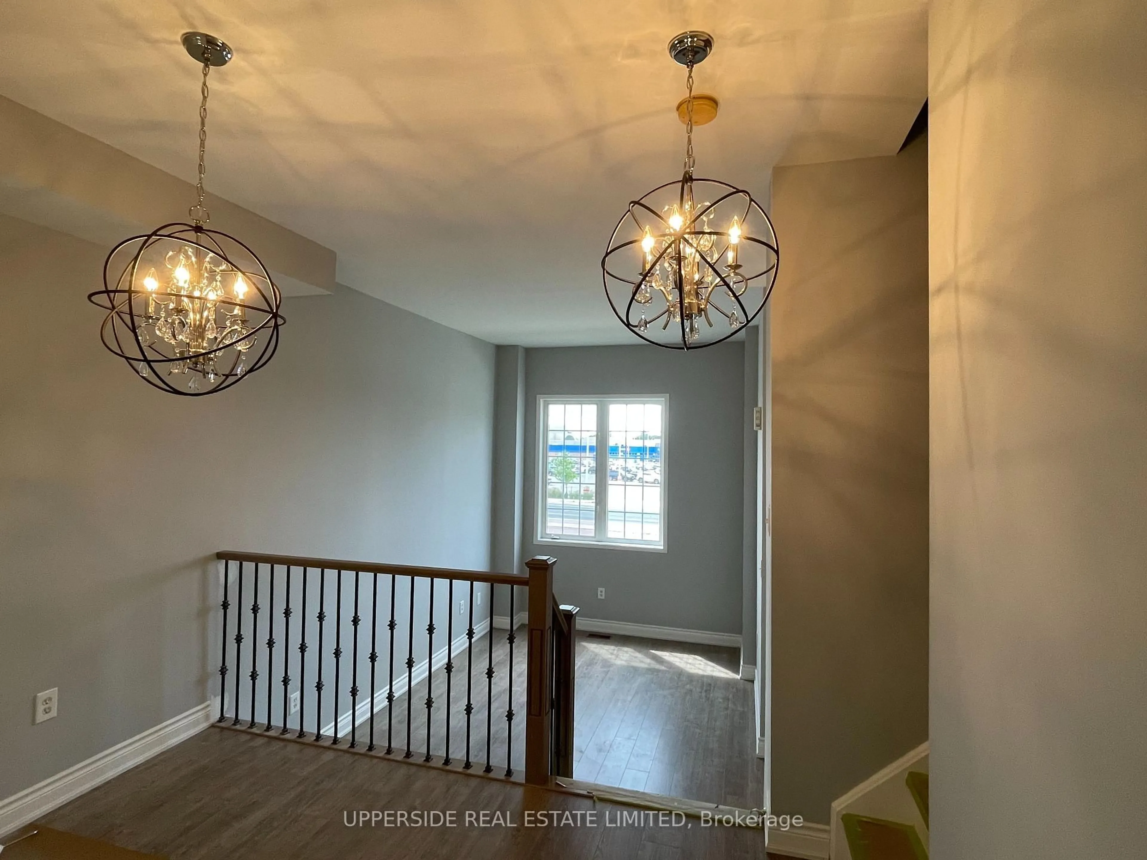 Indoor entryway for 23 Observatory Lane #10, Richmond Hill Ontario L4C 0M7