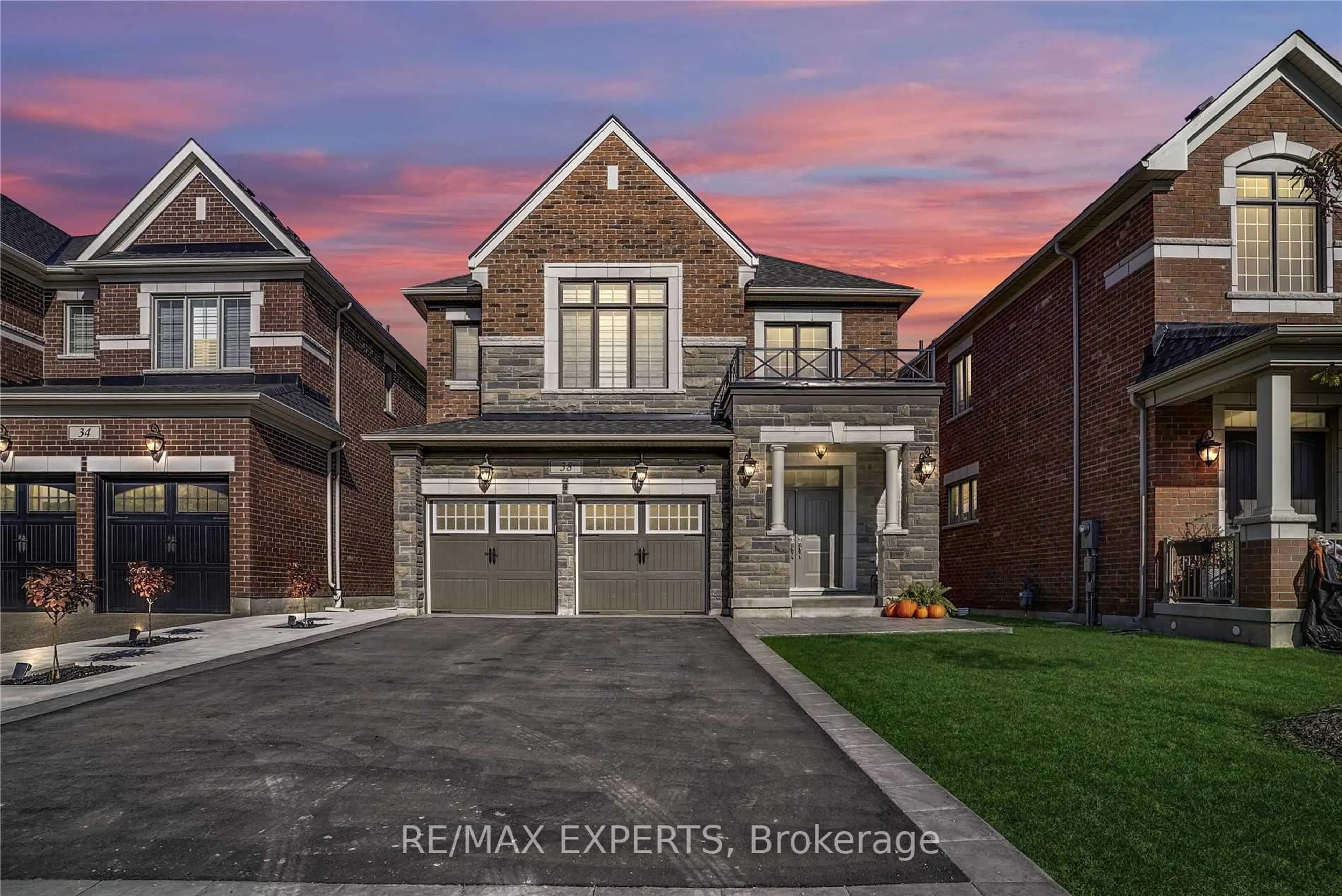 Home with brick exterior material, street for 38 Chorus Cres, Vaughan Ontario L4H 3N5