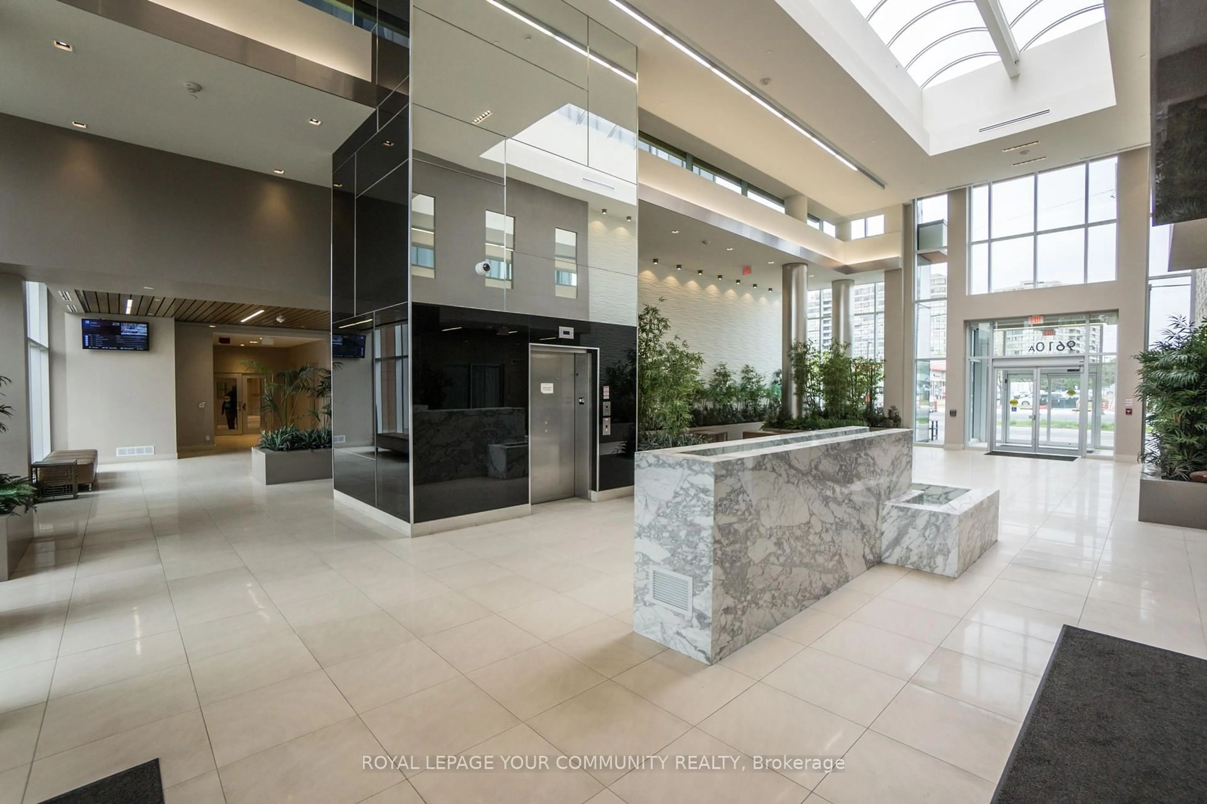 Lobby for 9600 Yonge St #1108, Richmond Hill Ontario L4C 1V6