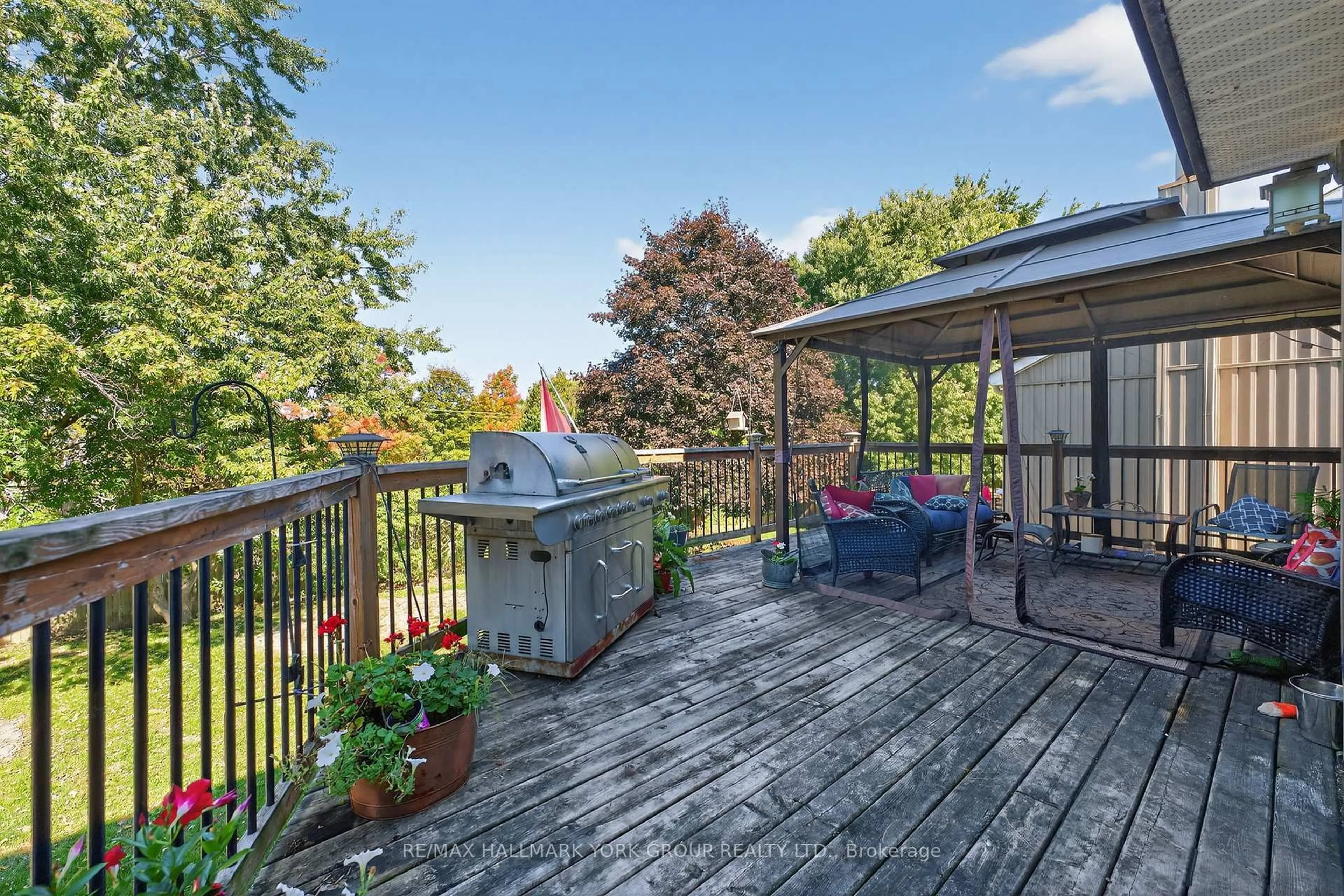 Patio, water/lake/river/ocean view for 34 Pegg's Cres, East Gwillimbury Ontario L9N 1B3
