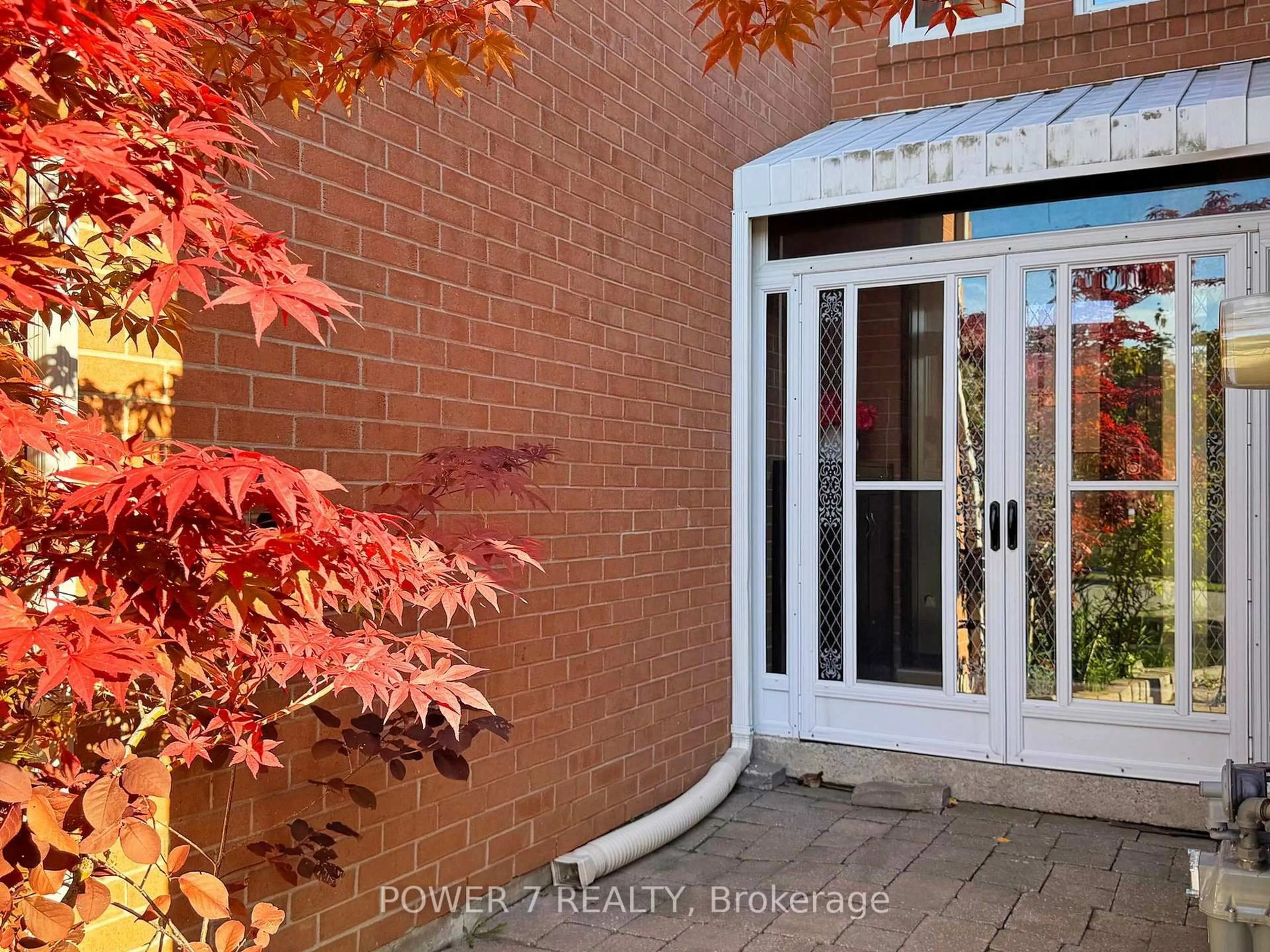 Indoor entryway for 109 Rose Branch Dr, Richmond Hill Ontario L4S 1J5