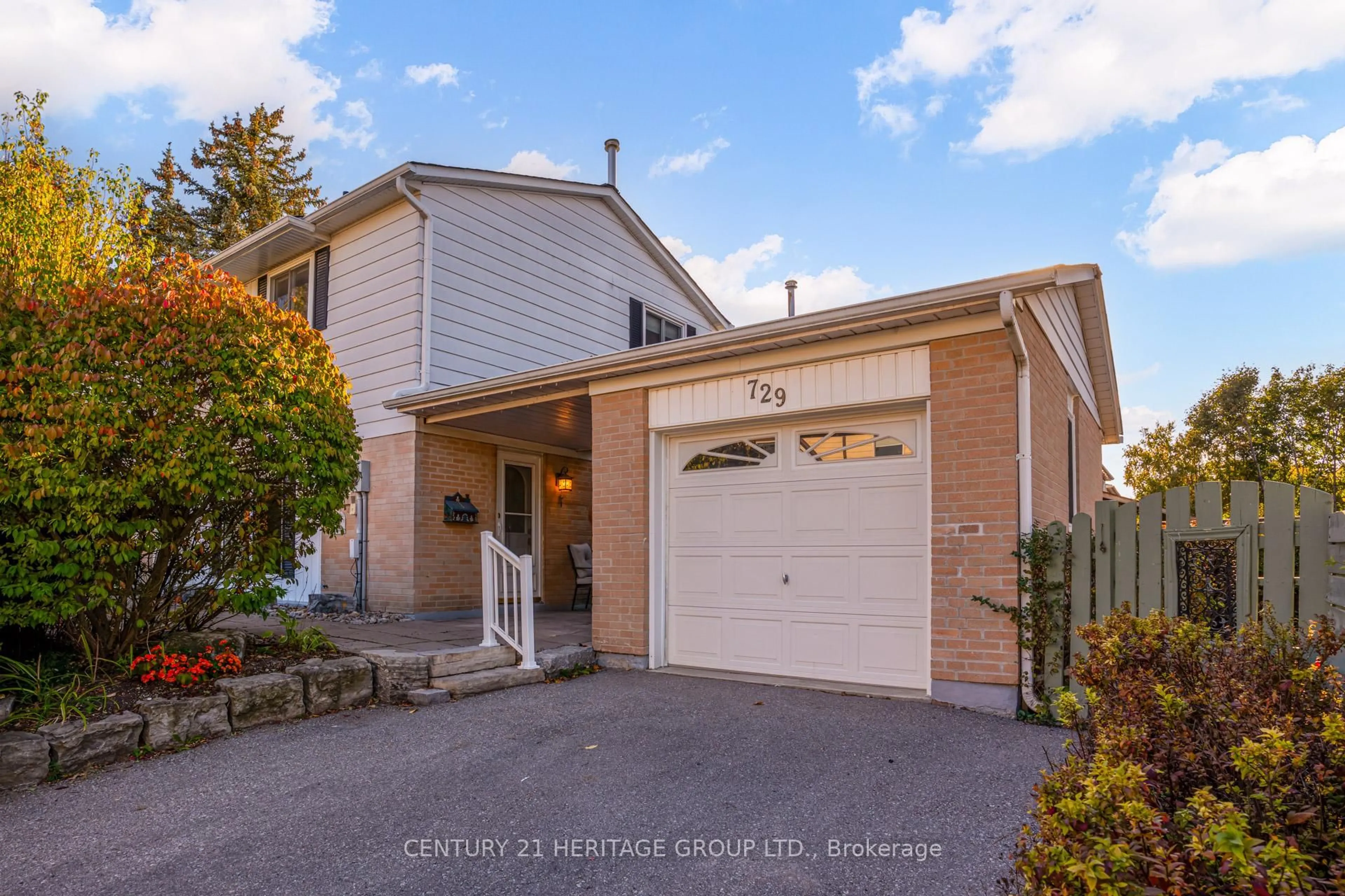 Unknown for 729 Beman Dr, Newmarket Ontario L3Y 4Z3