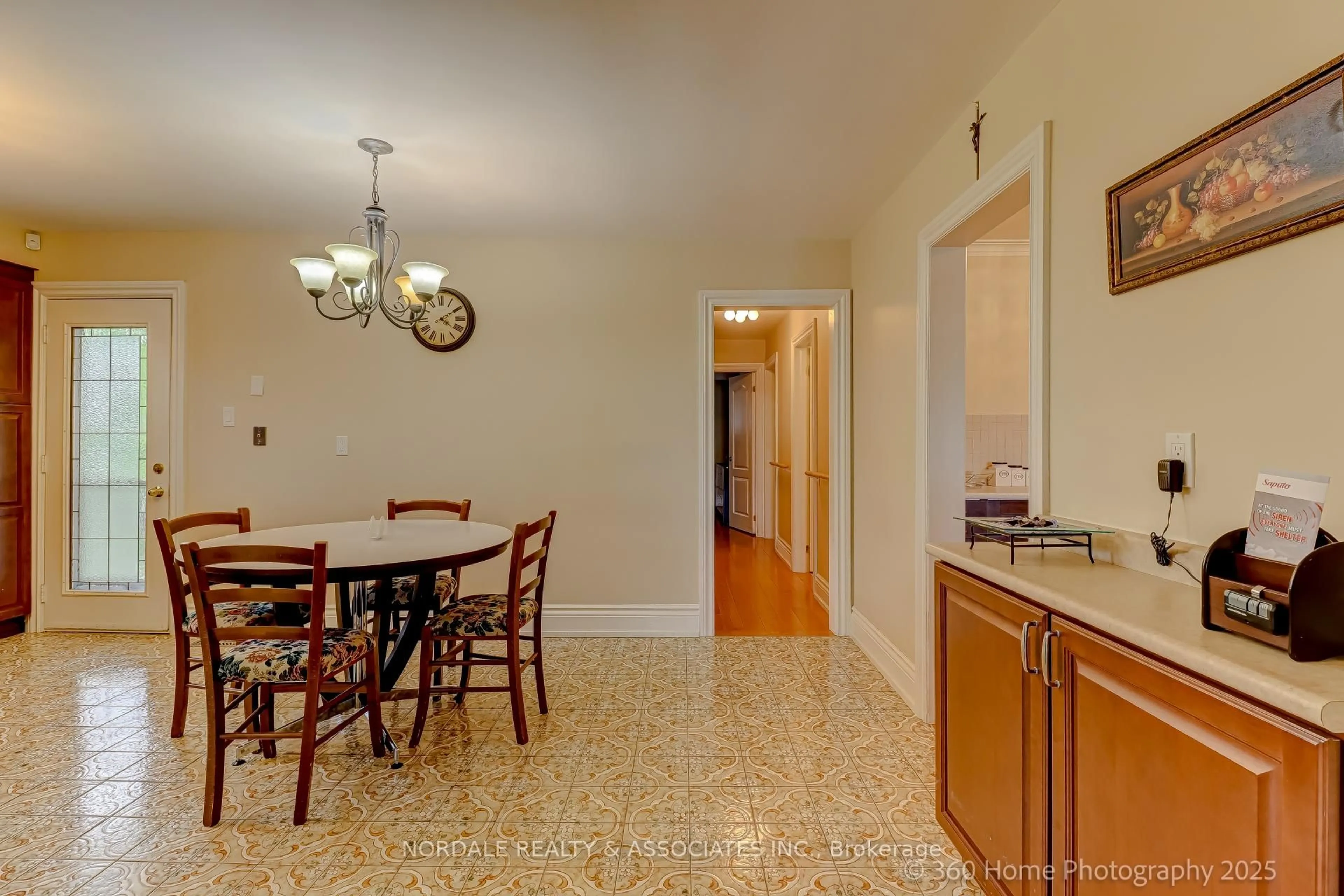 Dining room, ceramic/tile floor for 67 Button Rd, Vaughan Ontario L4L 1J9