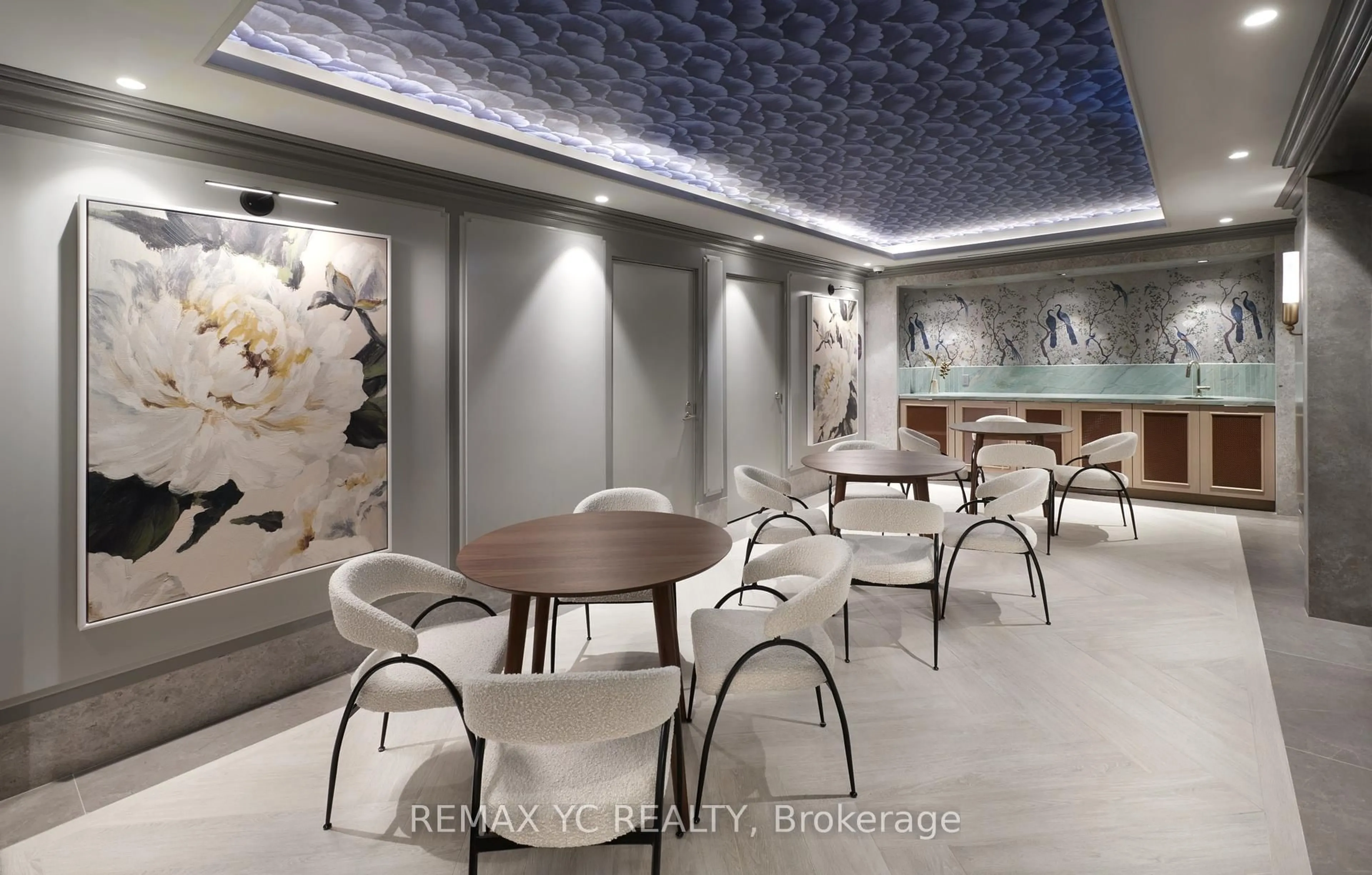 Lobby for 397 Royal Orchard Blvd #204, Markham Ontario L3T 0H3