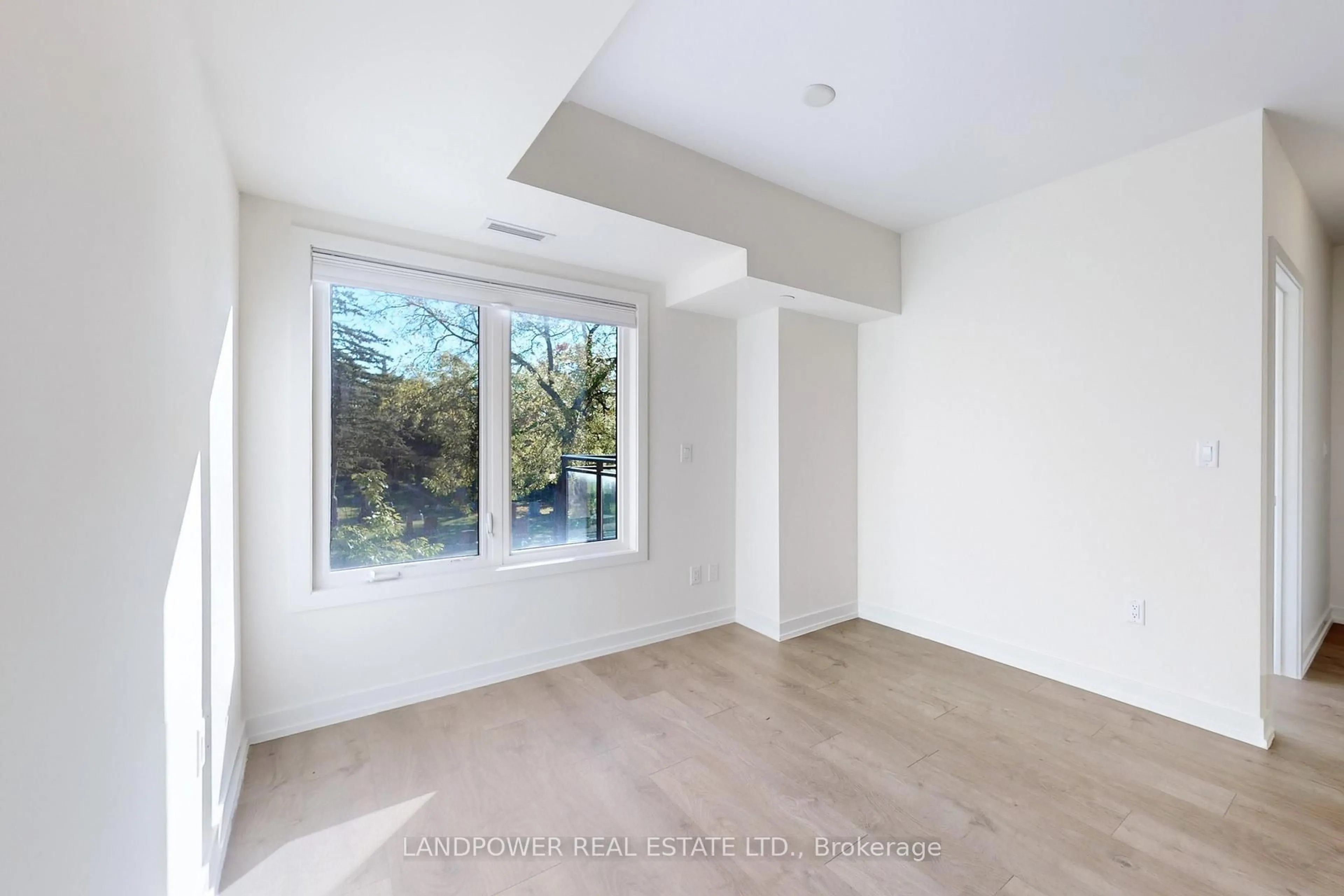 A pic of a room for 60 Elizabeth St #3305, Richmond Hill Ontario L4C 5W2