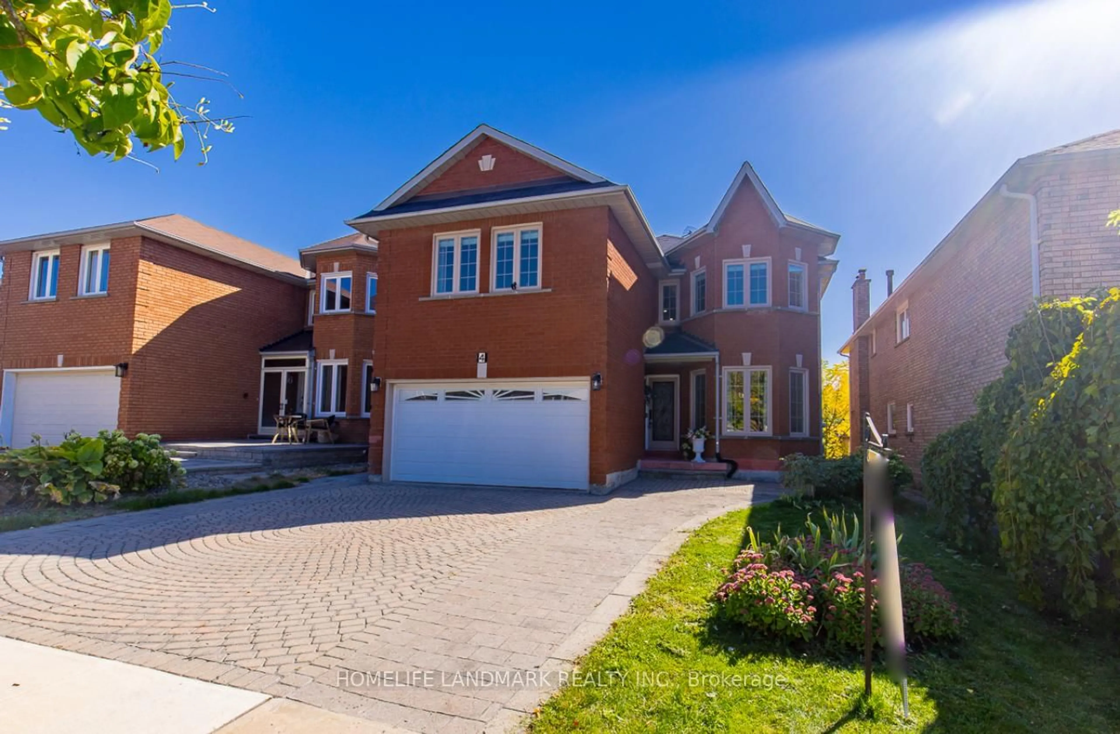 Home with brick exterior material, street for 4 Pine Bough Manr, Richmond Hill Ontario L4S 1A4