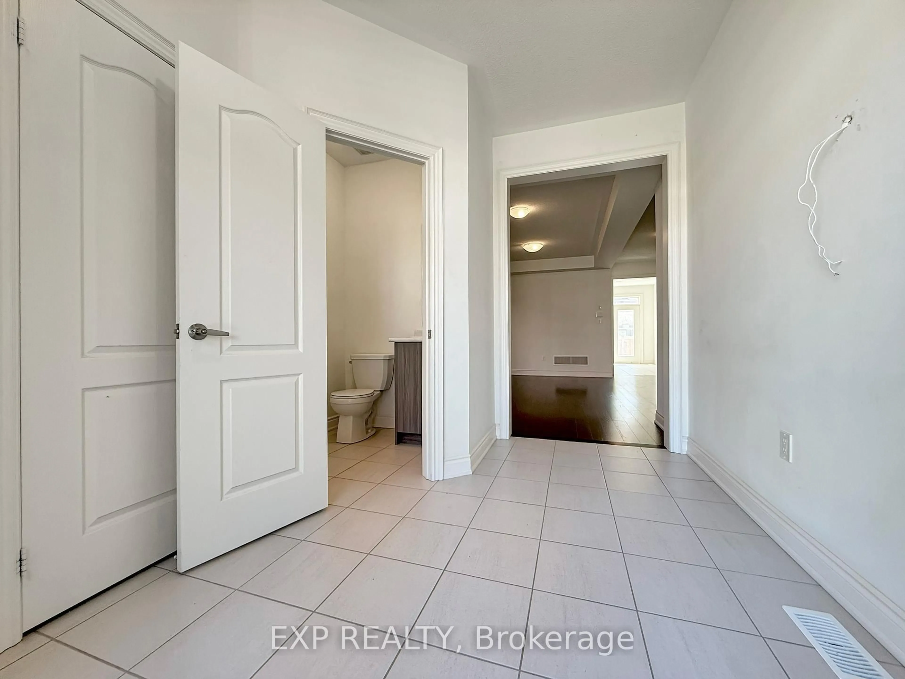 A pic of a room for 233 Wesmina Ave, Whitchurch-Stouffville Ontario L4A 0R8