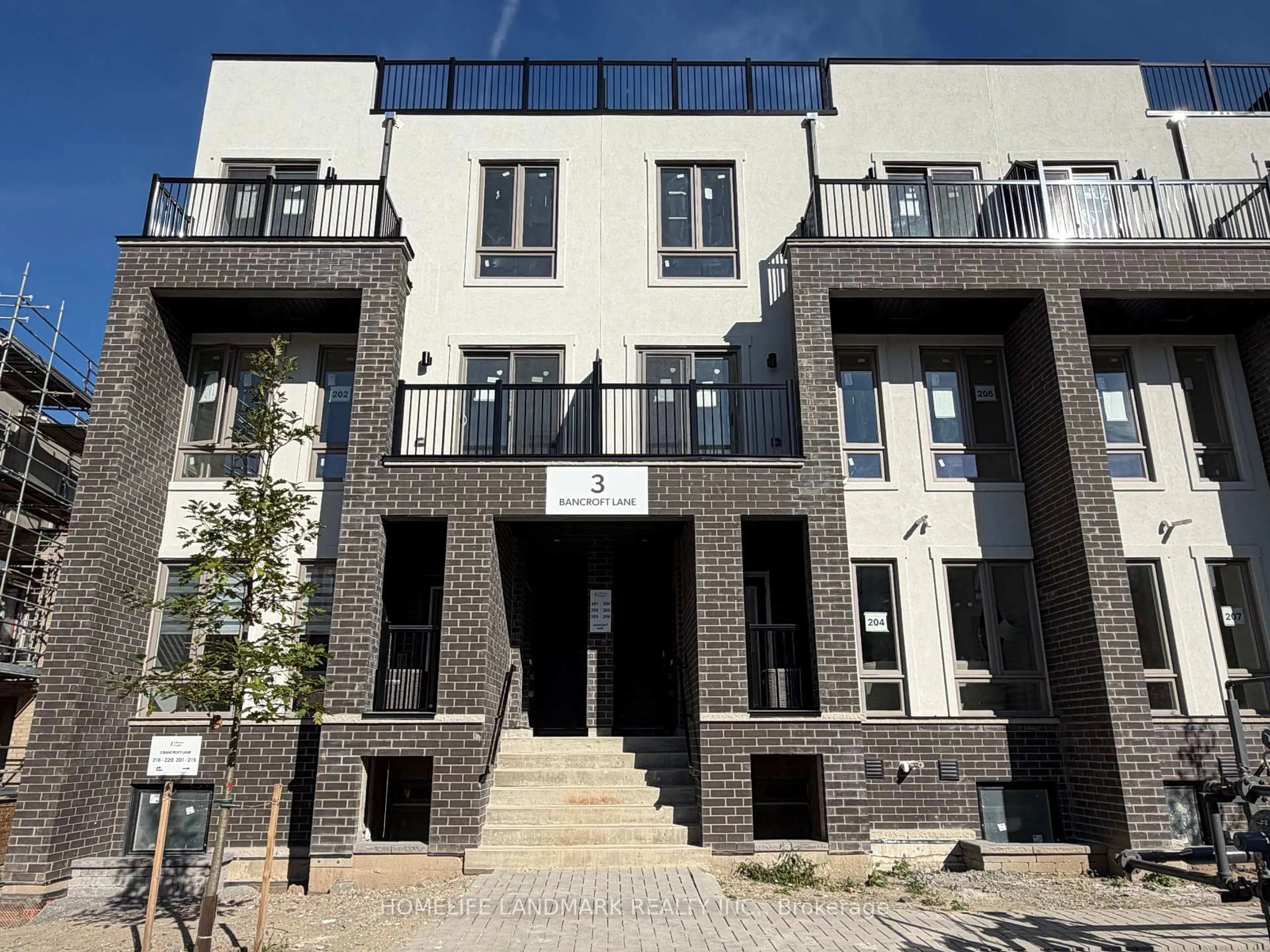Unknown for 3 Bancroft Lane #204, Richmond Hill Ontario L4E 1M1