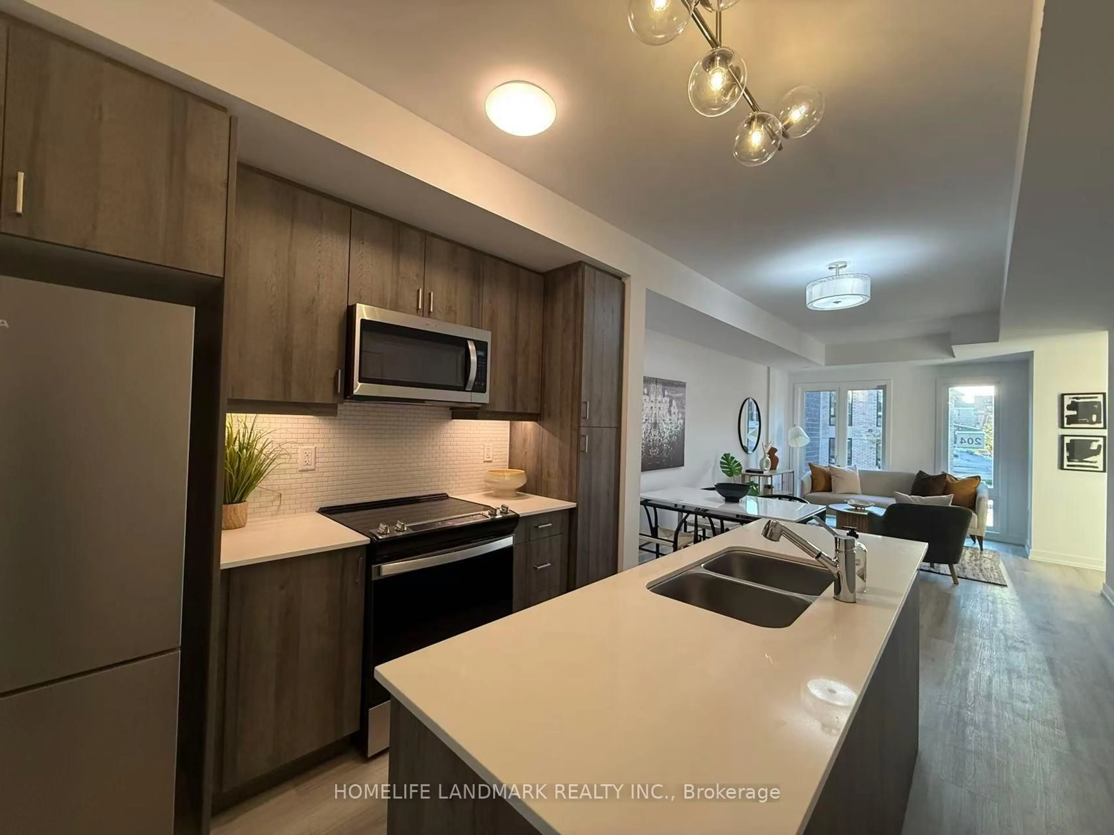 Open concept kitchen, unknown for 3 Bancroft Lane #204, Richmond Hill Ontario L4E 1M1