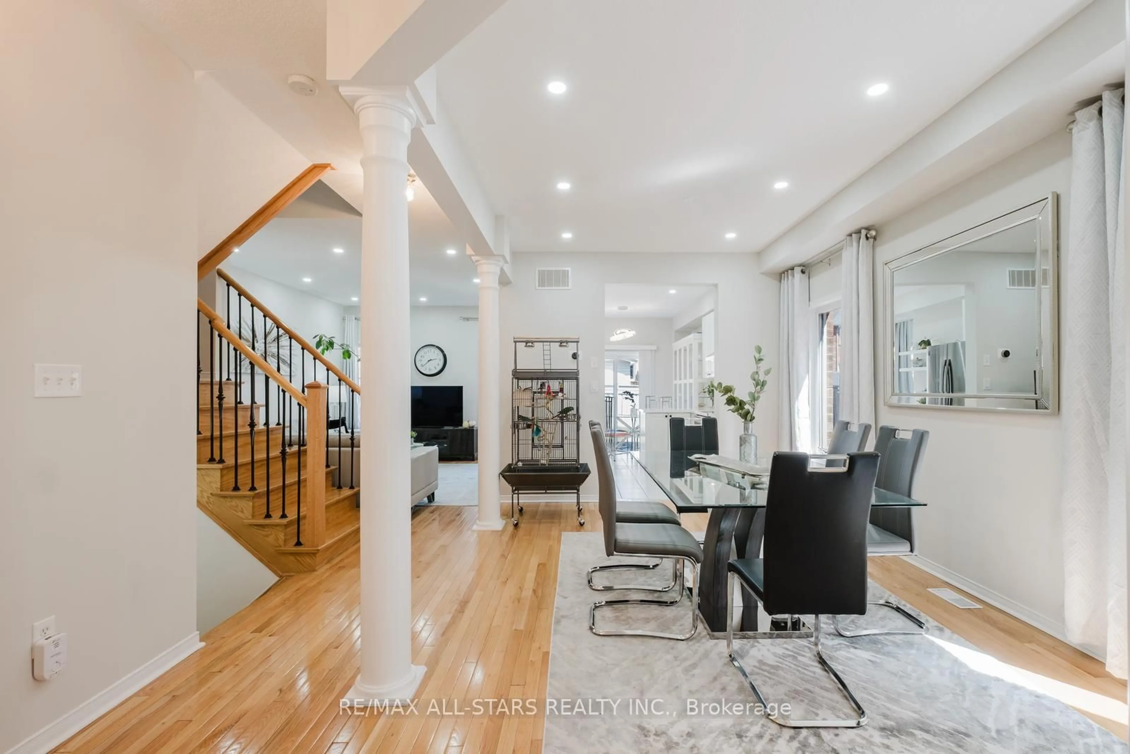 Unknown for 19 Coronet St, Whitchurch-Stouffville Ontario L4A 0X8