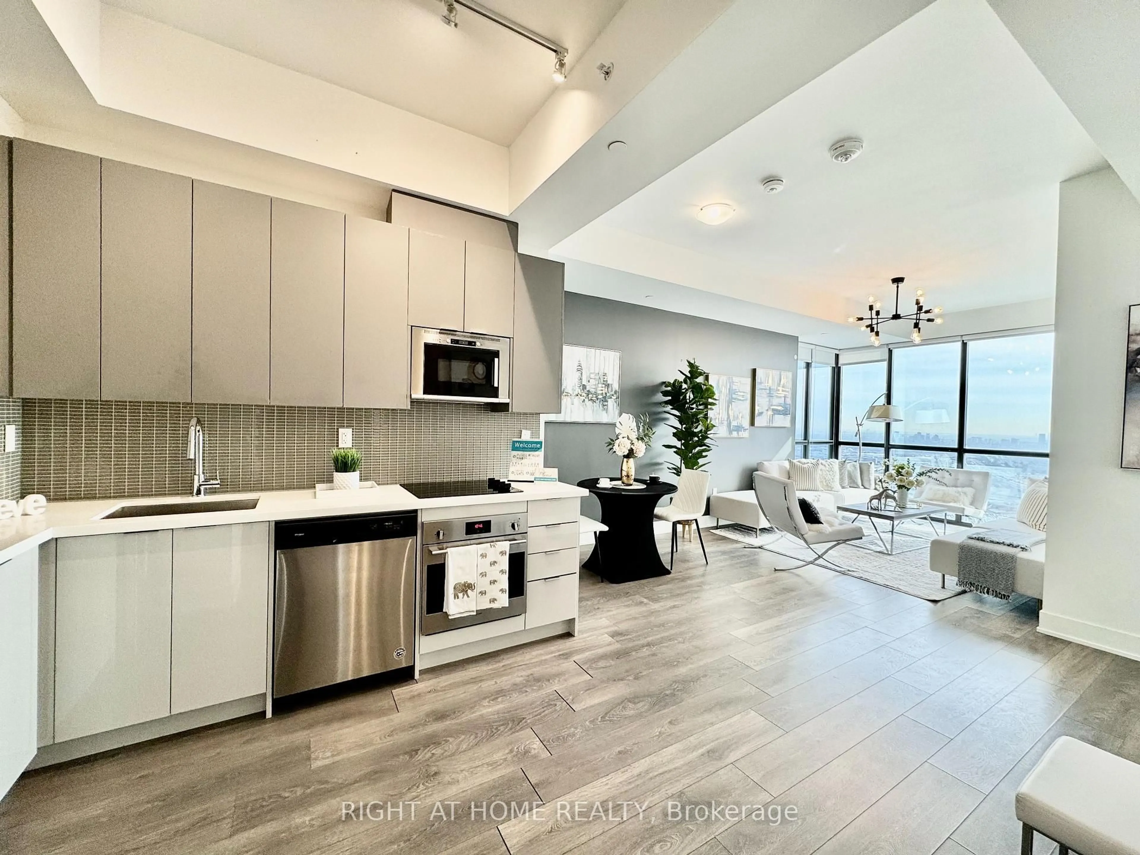 Open concept kitchen, ceramic/tile floor for 2908 Highway 7 Rd #3709, Vaughan Ontario L4K 0K5