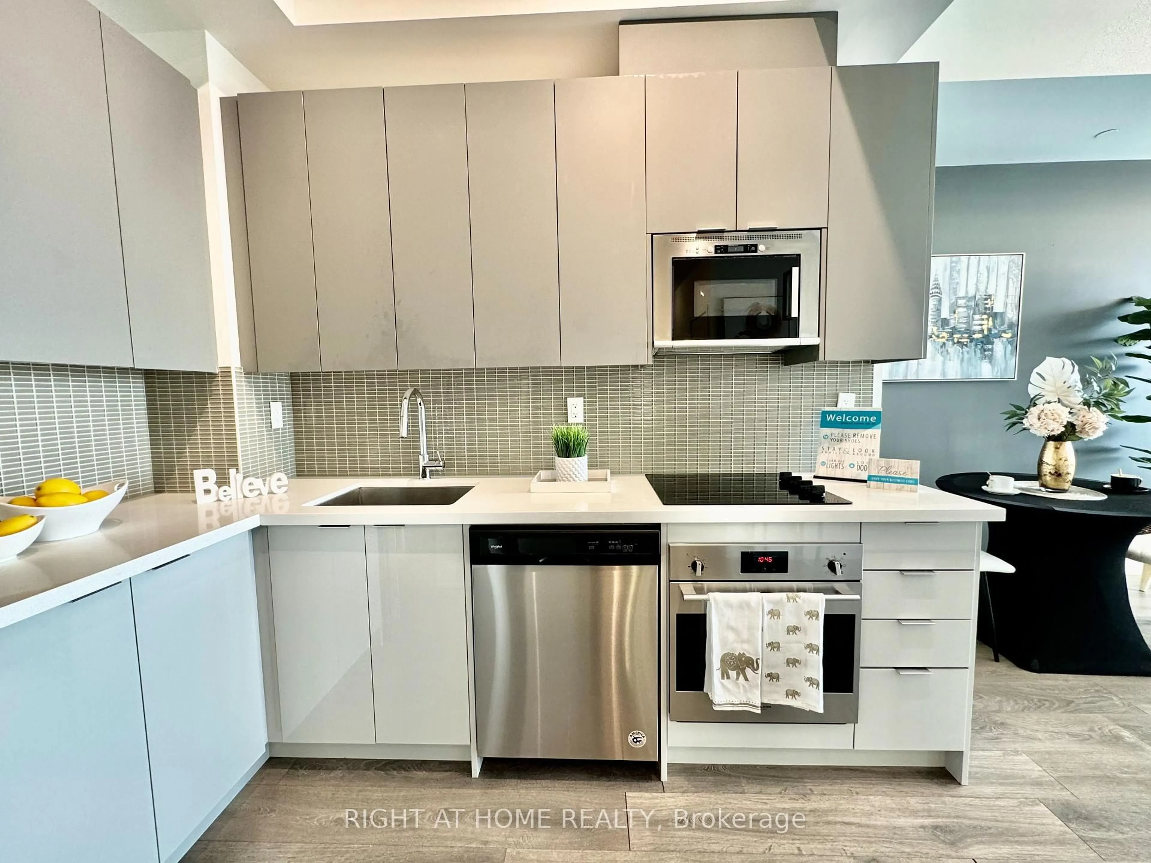 Unknown for 2908 Highway 7 Rd #3709, Vaughan Ontario L4K 0K5