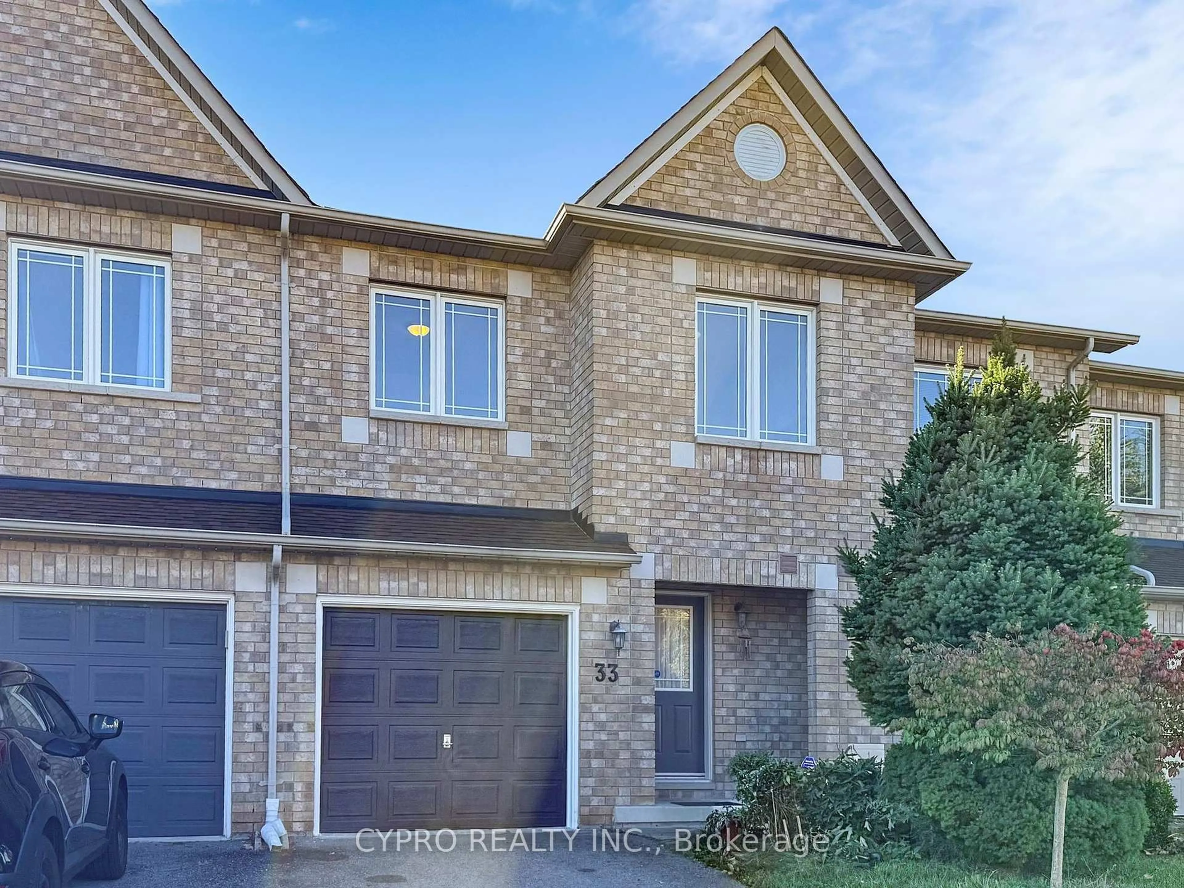 Home with brick exterior material, street for 33 Bilbrough St, Aurora Ontario L4G 7W3