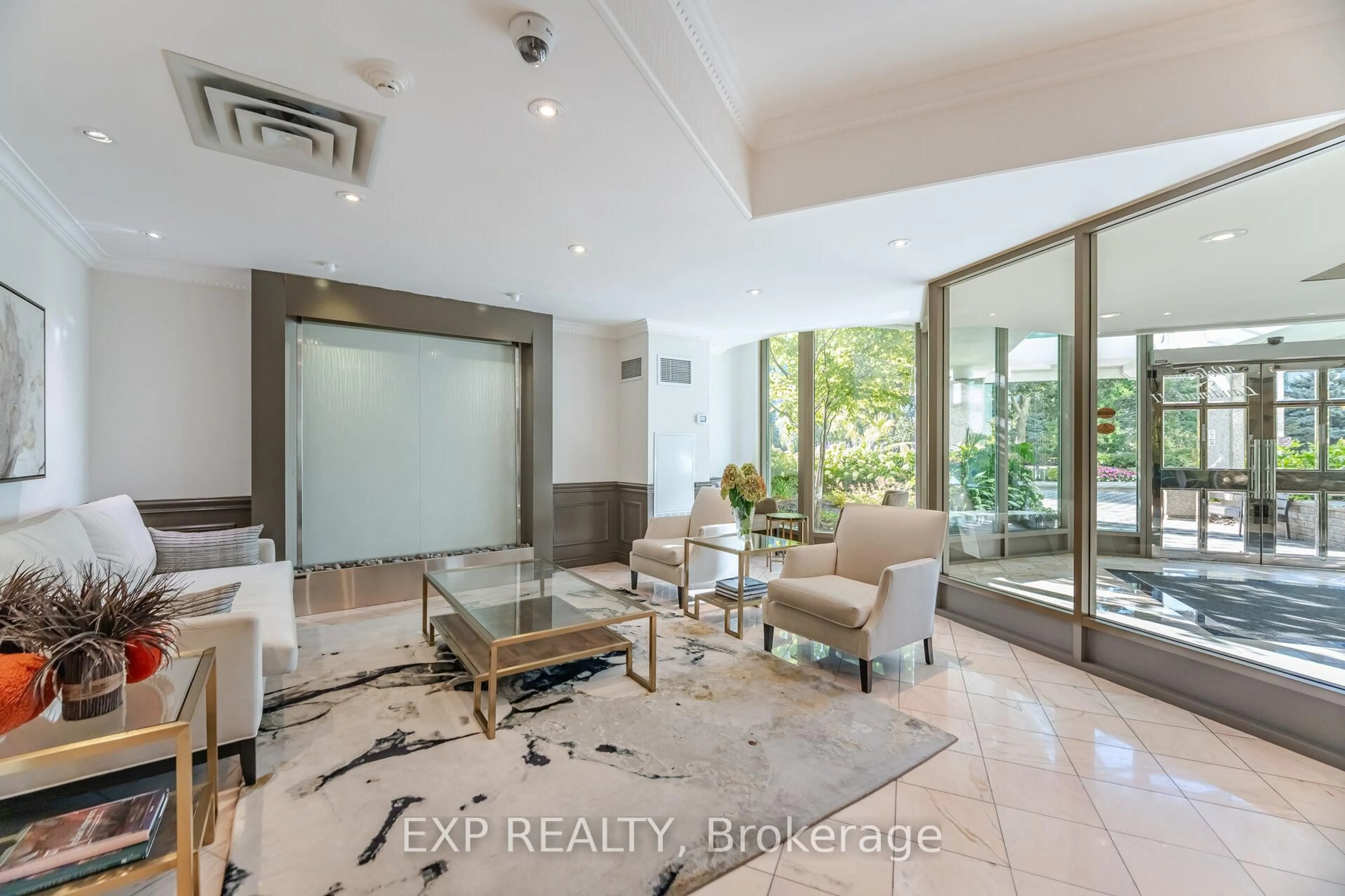 Indoor foyer for 7825 Bayview Ave #613, Markham Ontario L3T 7N2