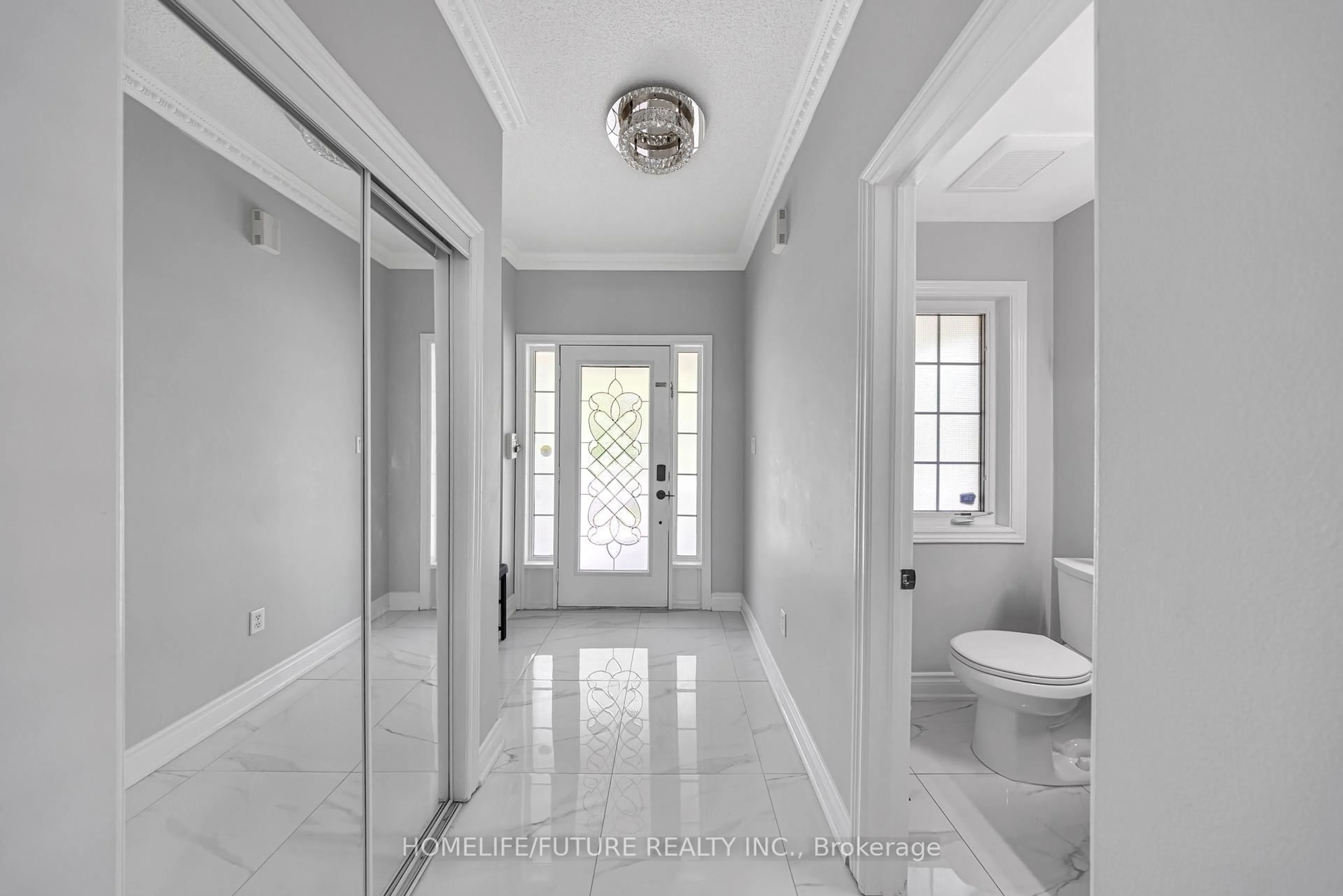 Indoor entryway for 45 Harry Blaylock Dr, Markham Ontario L6E 2H1