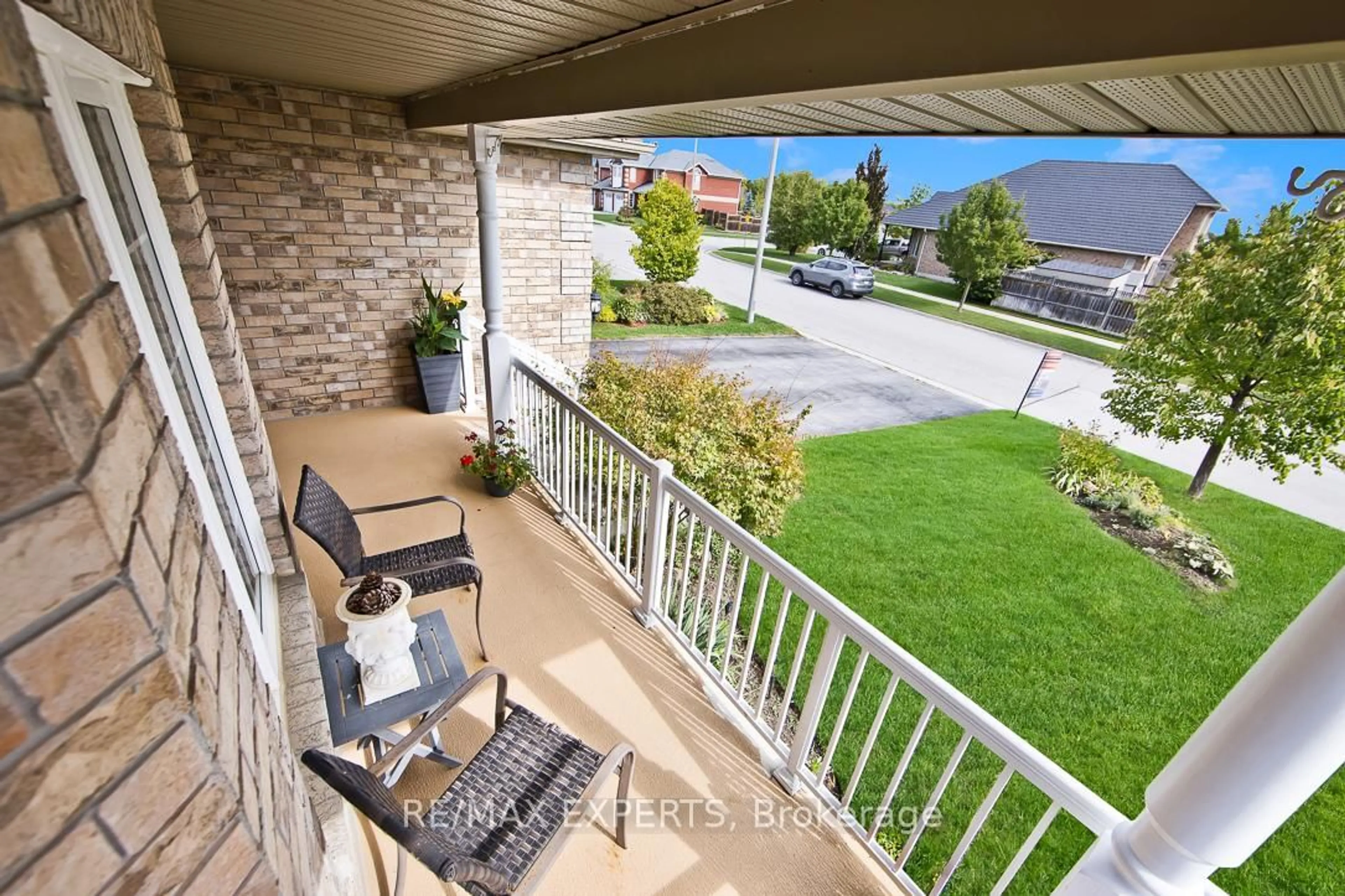 Patio, water/lake/river/ocean view for 2184 Nevils St, Innisfil Ontario L9S 0E1