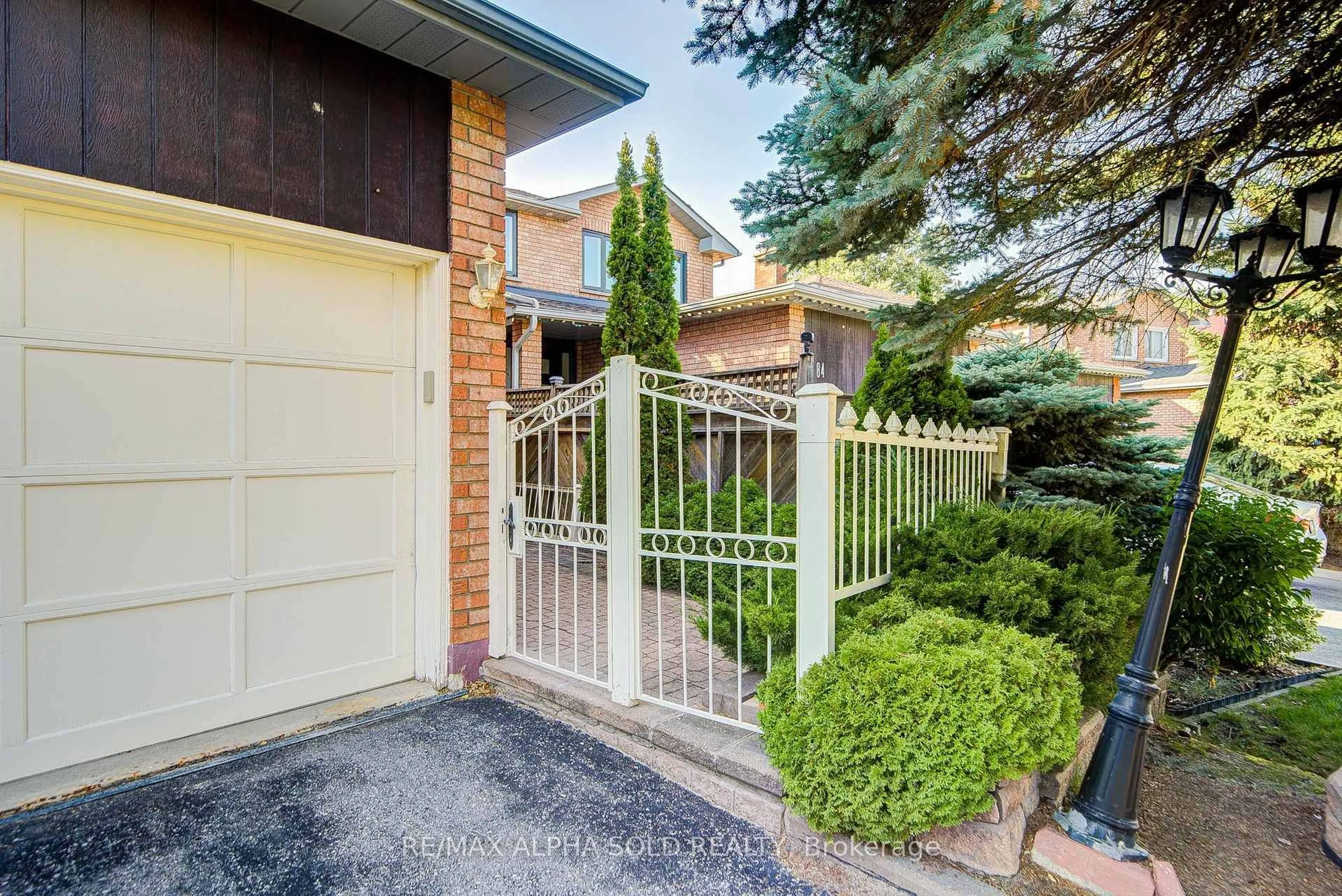 Unknown for 82 Olivewood Dr, Markham Ontario L3S 3E2