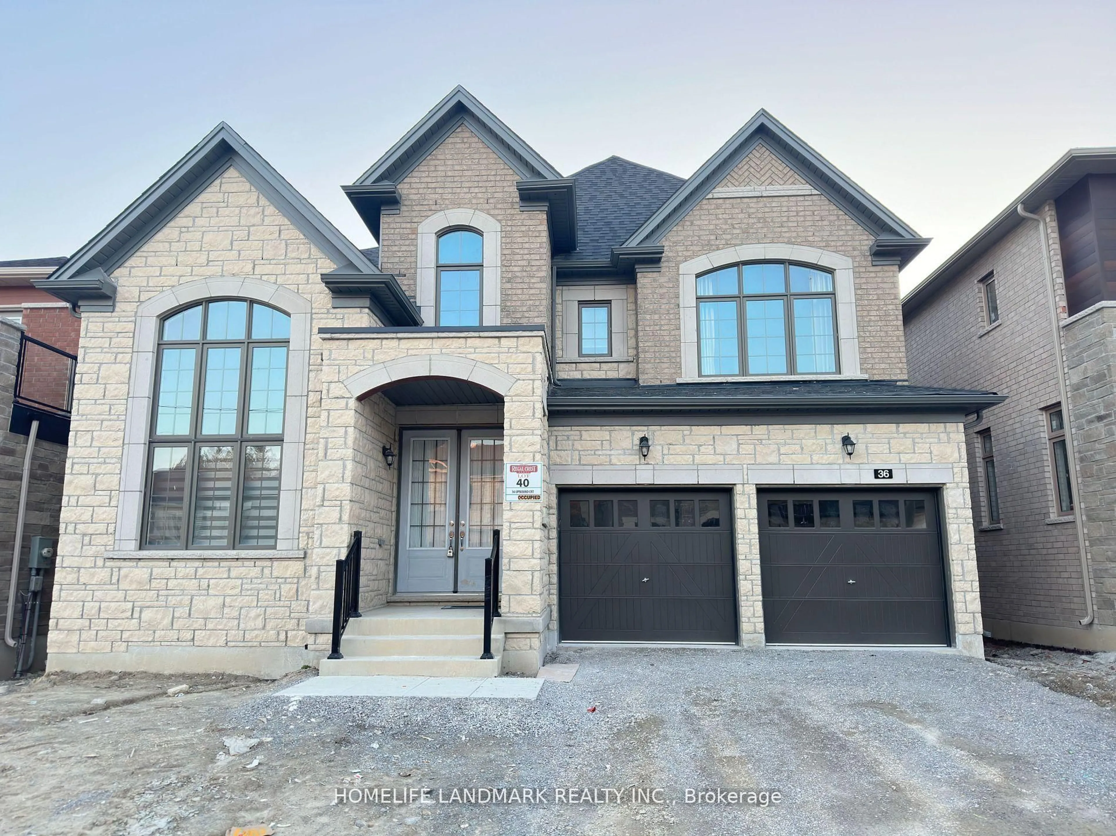 Home with brick exterior material, street for 36 Upbound Crt, East Gwillimbury Ontario L9N 0W5