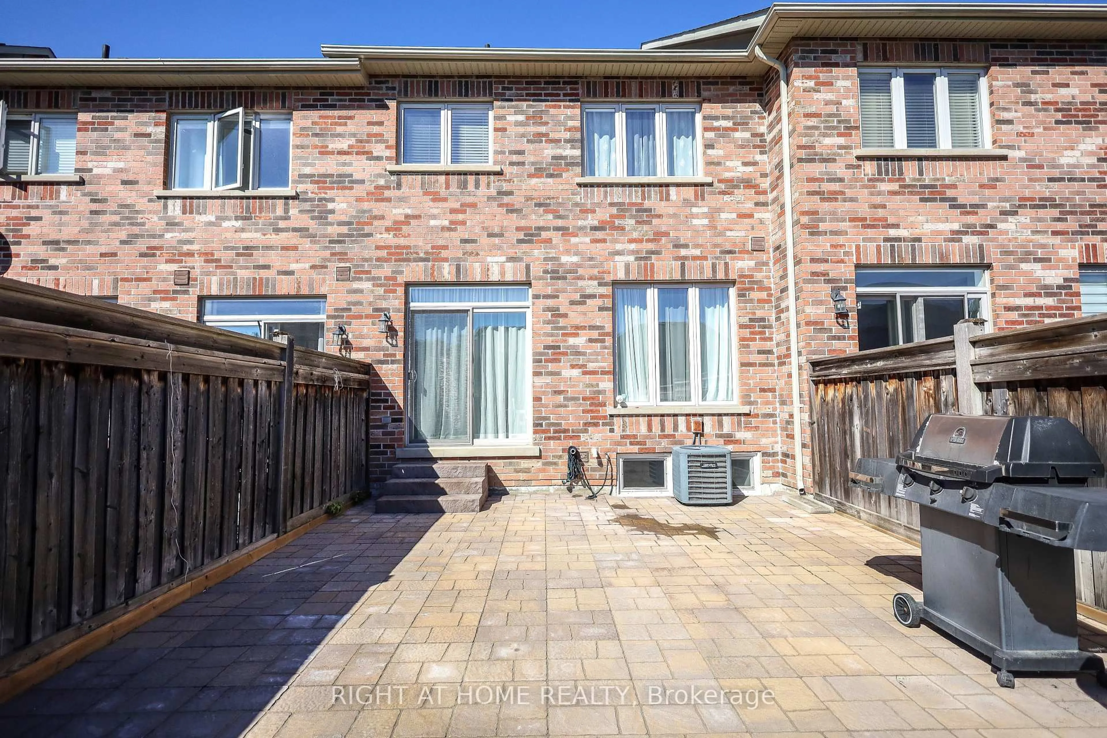 Patio, street for 47 Millhouse Crt, Vaughan Ontario L6A 4J4