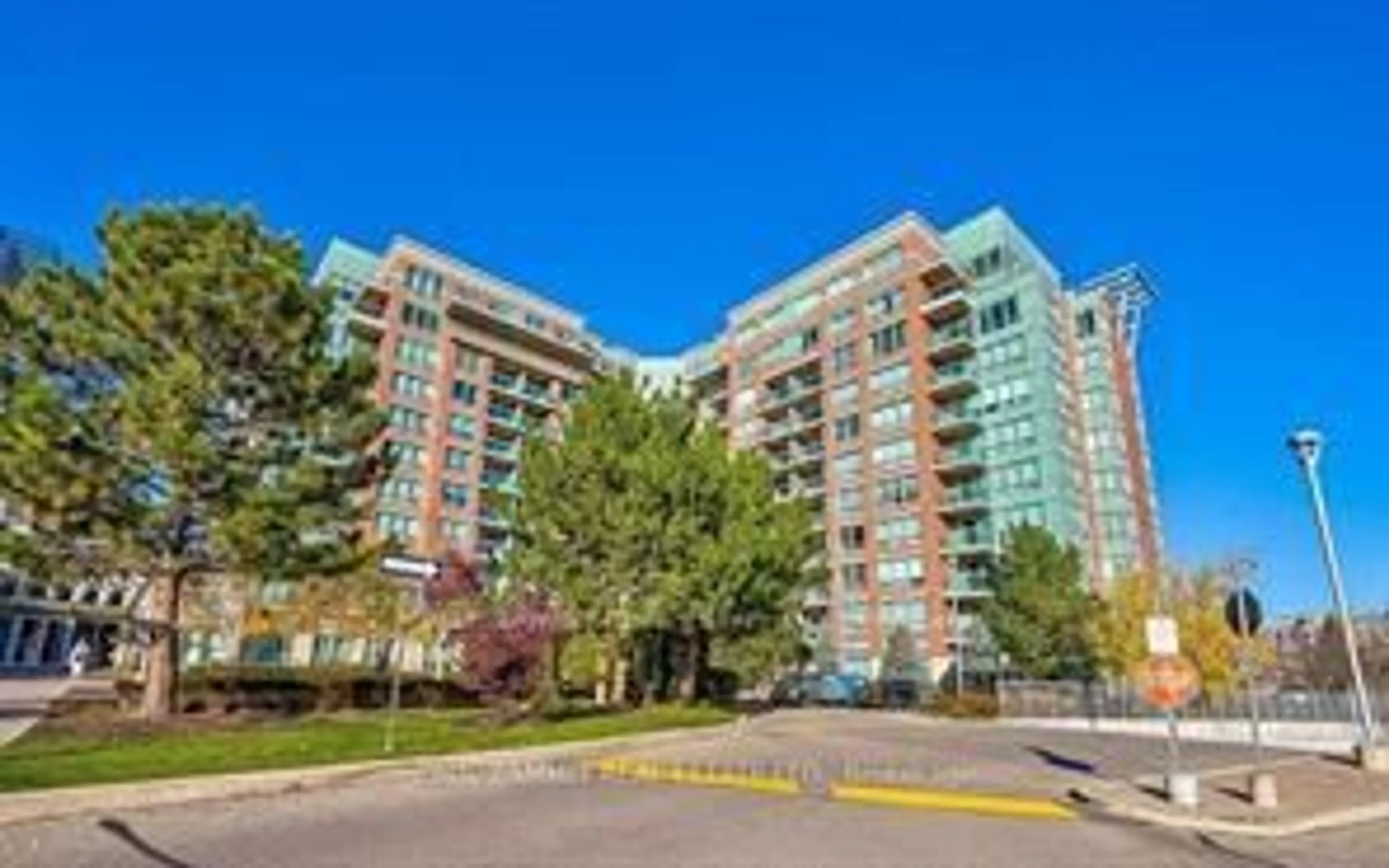 Unknown for 62 Suncrest Blvd #702, Markham Ontario L3T 7Y6