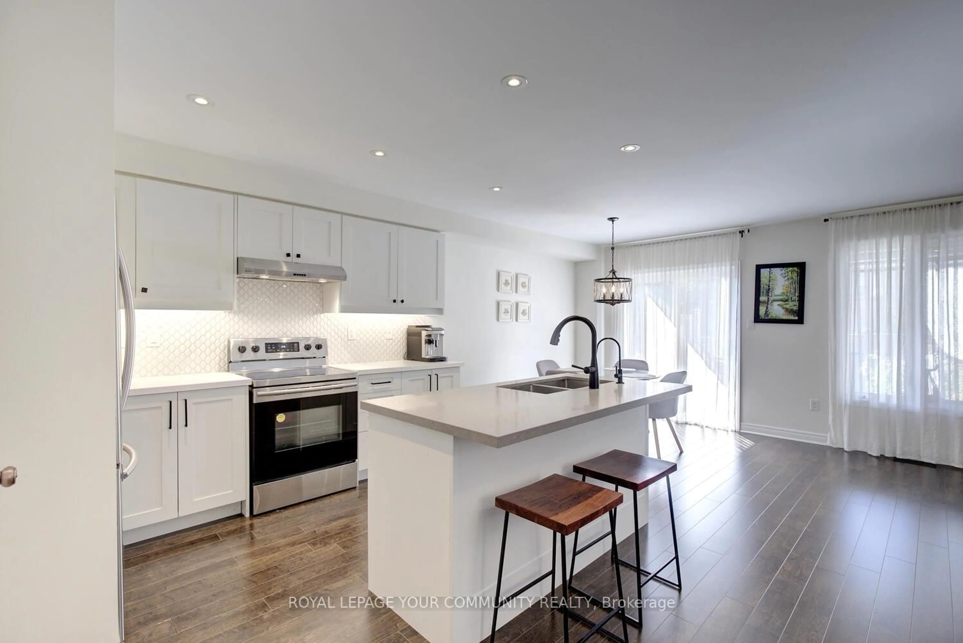 Open concept kitchen, unknown for 32 Black Maple Cres, Vaughan Ontario L6A 0P6