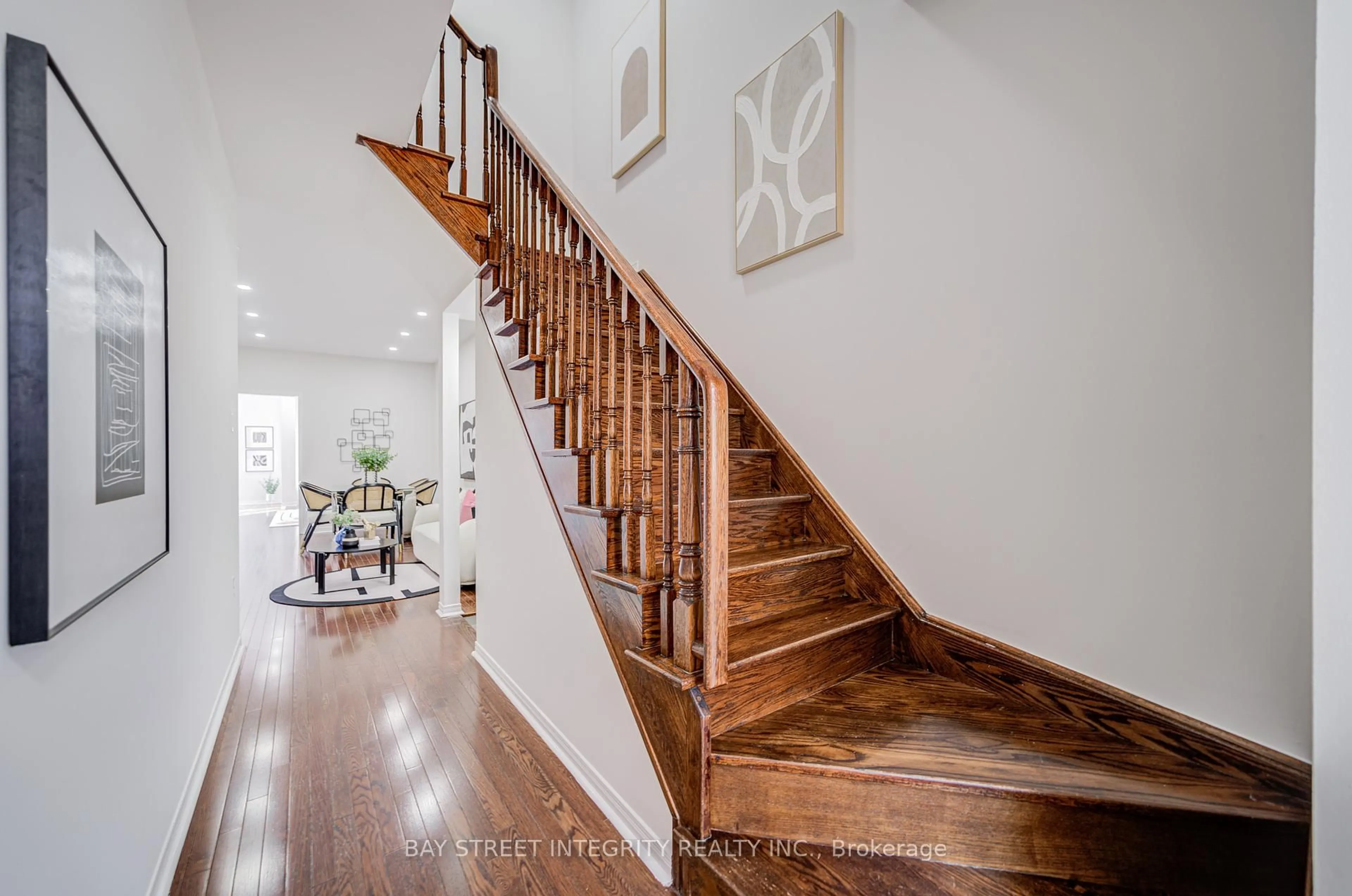 Stairs for 108 Catalpa Cres, Vaughan Ontario L6A 0R5