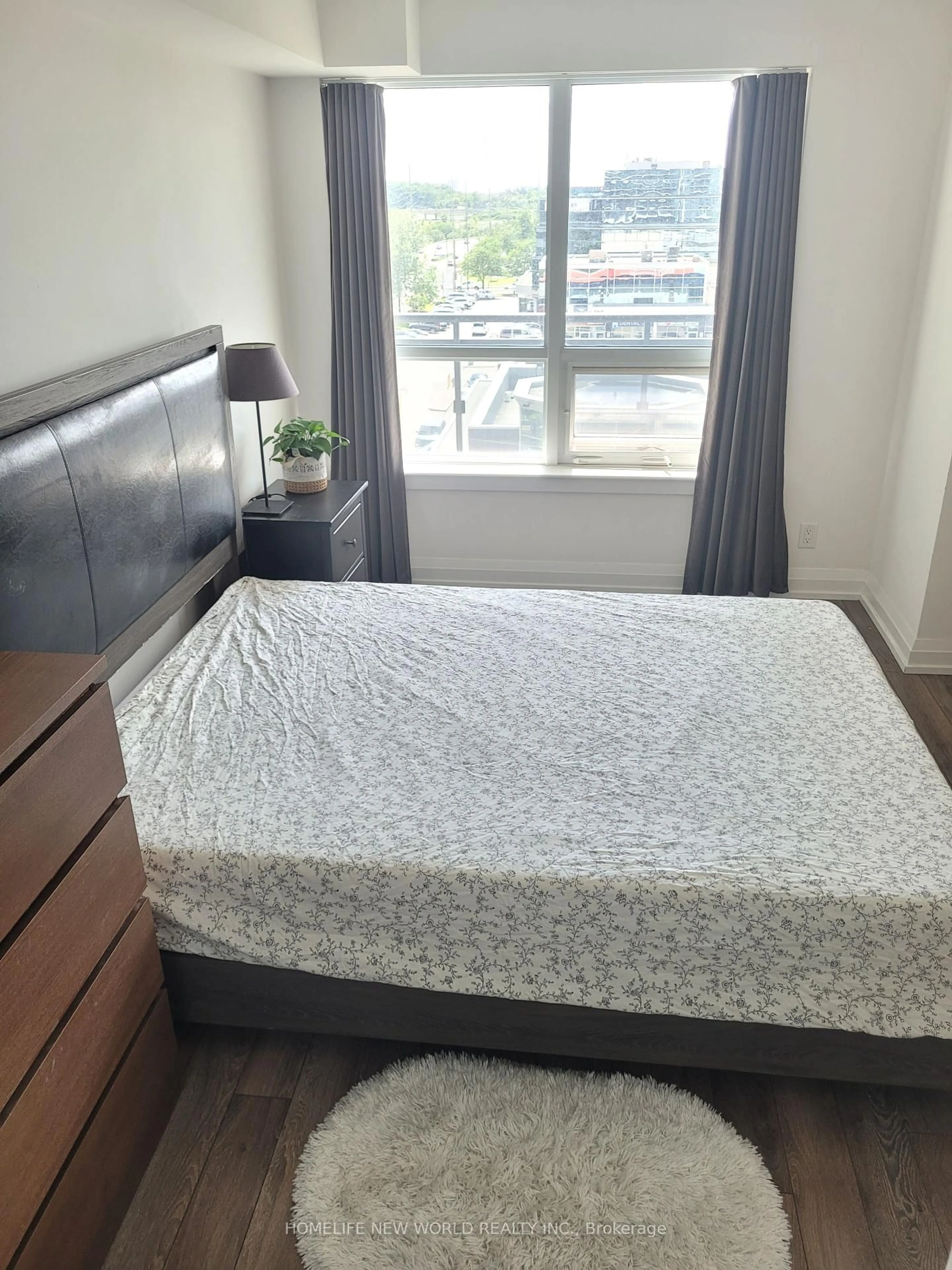 Bedroom with bed, unknown for 370 Highway 7 Rd #717, Richmond Hill Ontario L4B 0C4