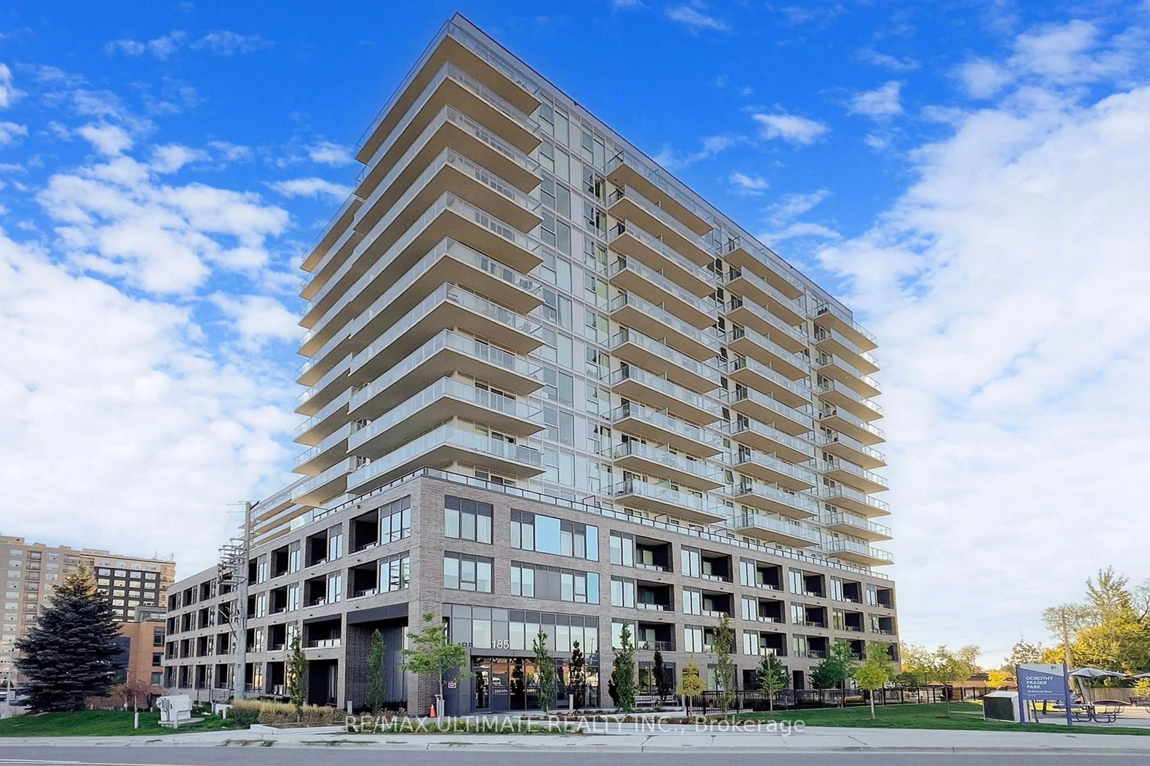 Unknown for 185 Deerfield Rd #1203, Newmarket Ontario L3Y 0G7