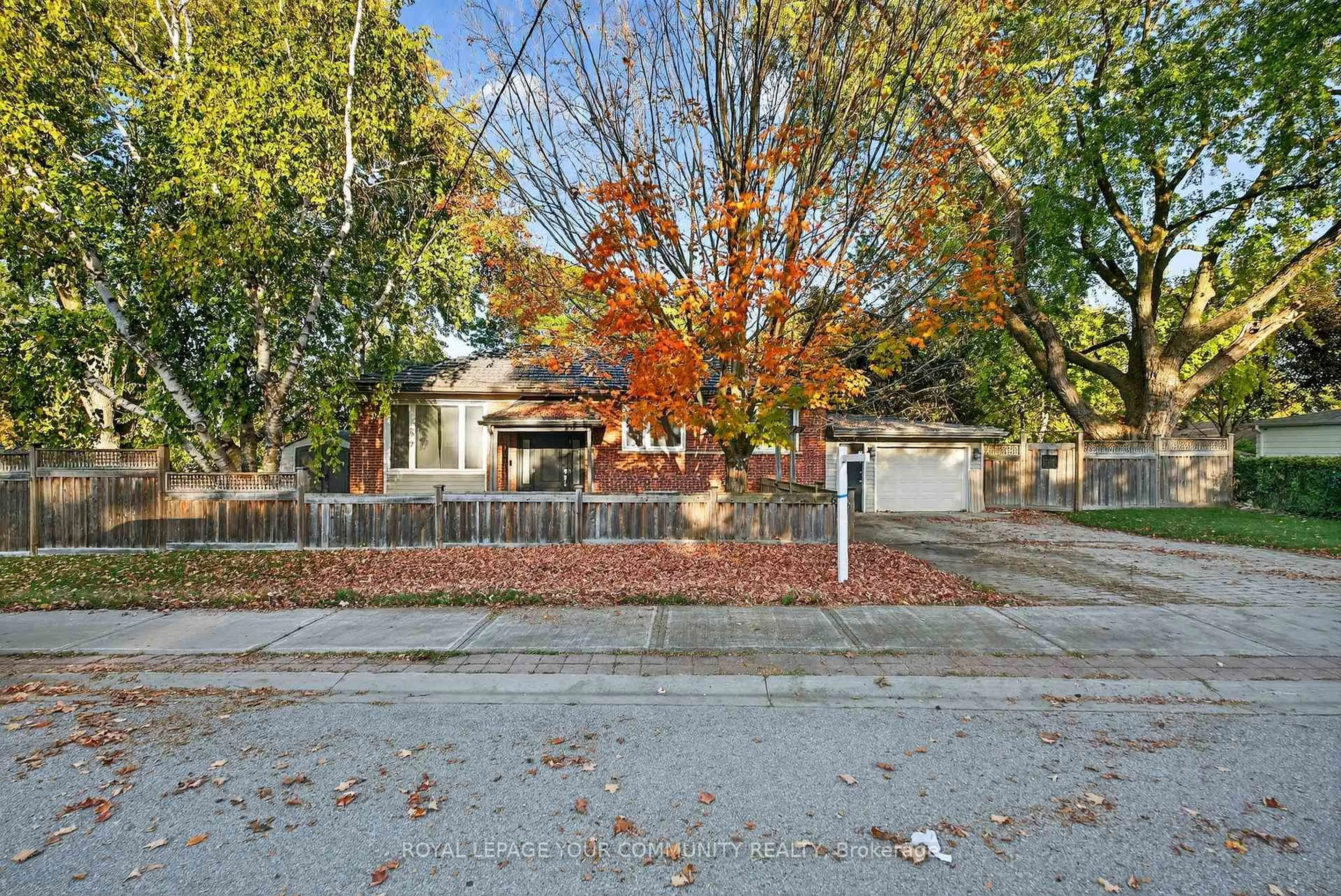 Unknown for 67 Monkswood Cres, Newmarket Ontario L3Y 2J9