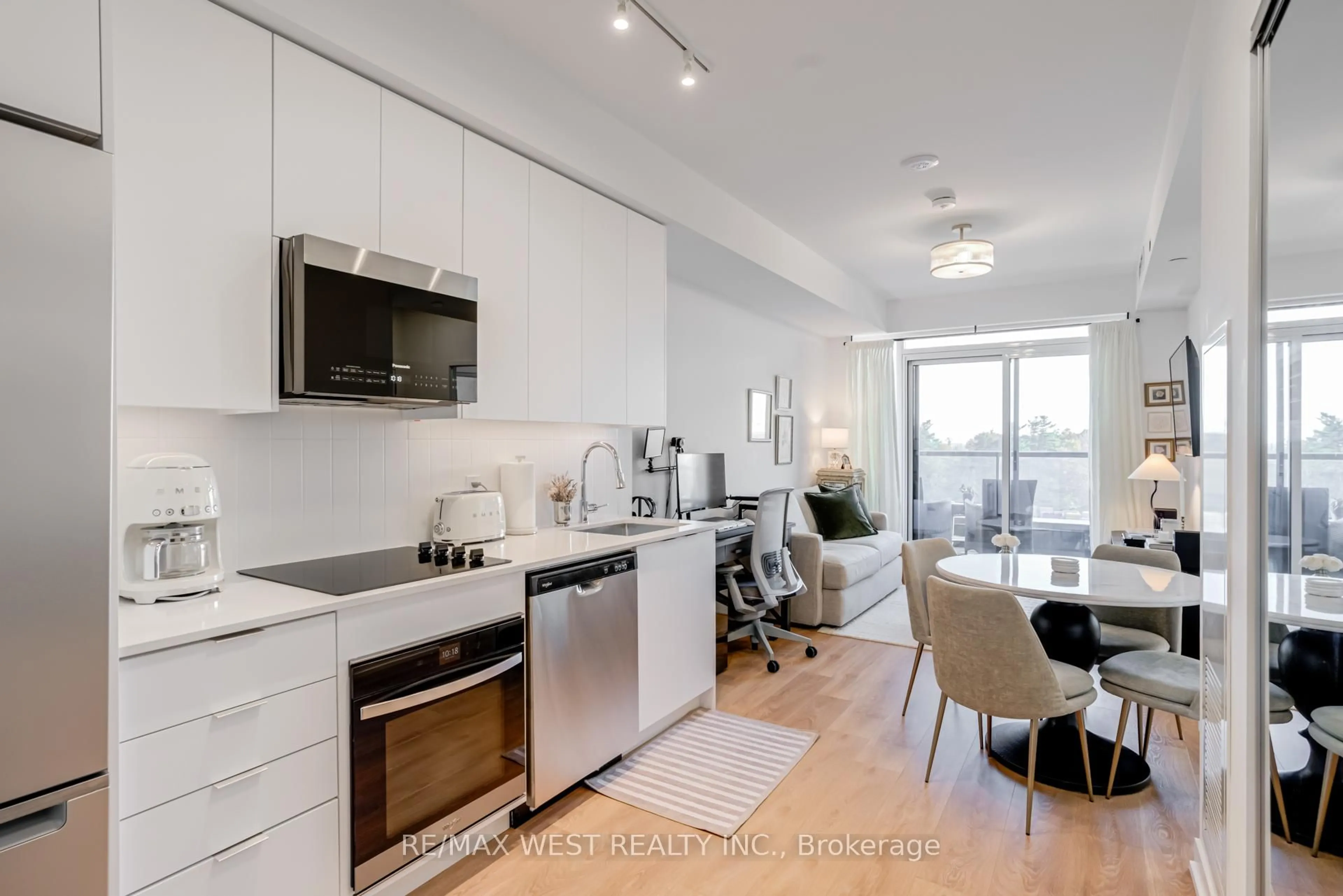 Open concept kitchen, unknown for 474 Caldari Rd #511, Vaughan Ontario L4K 0R5