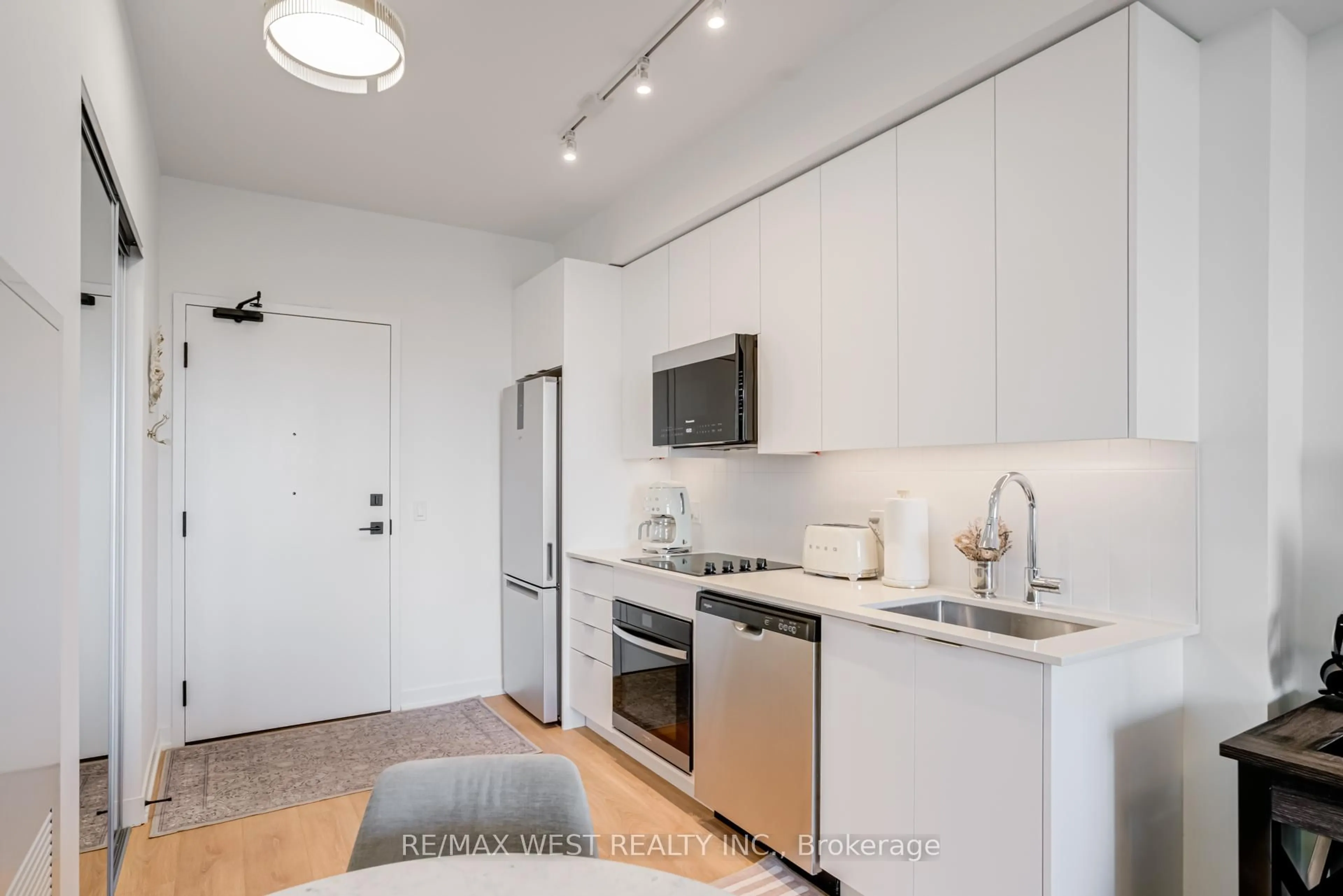 Standard kitchen, unknown for 474 Caldari Rd #511, Vaughan Ontario L4K 0R5
