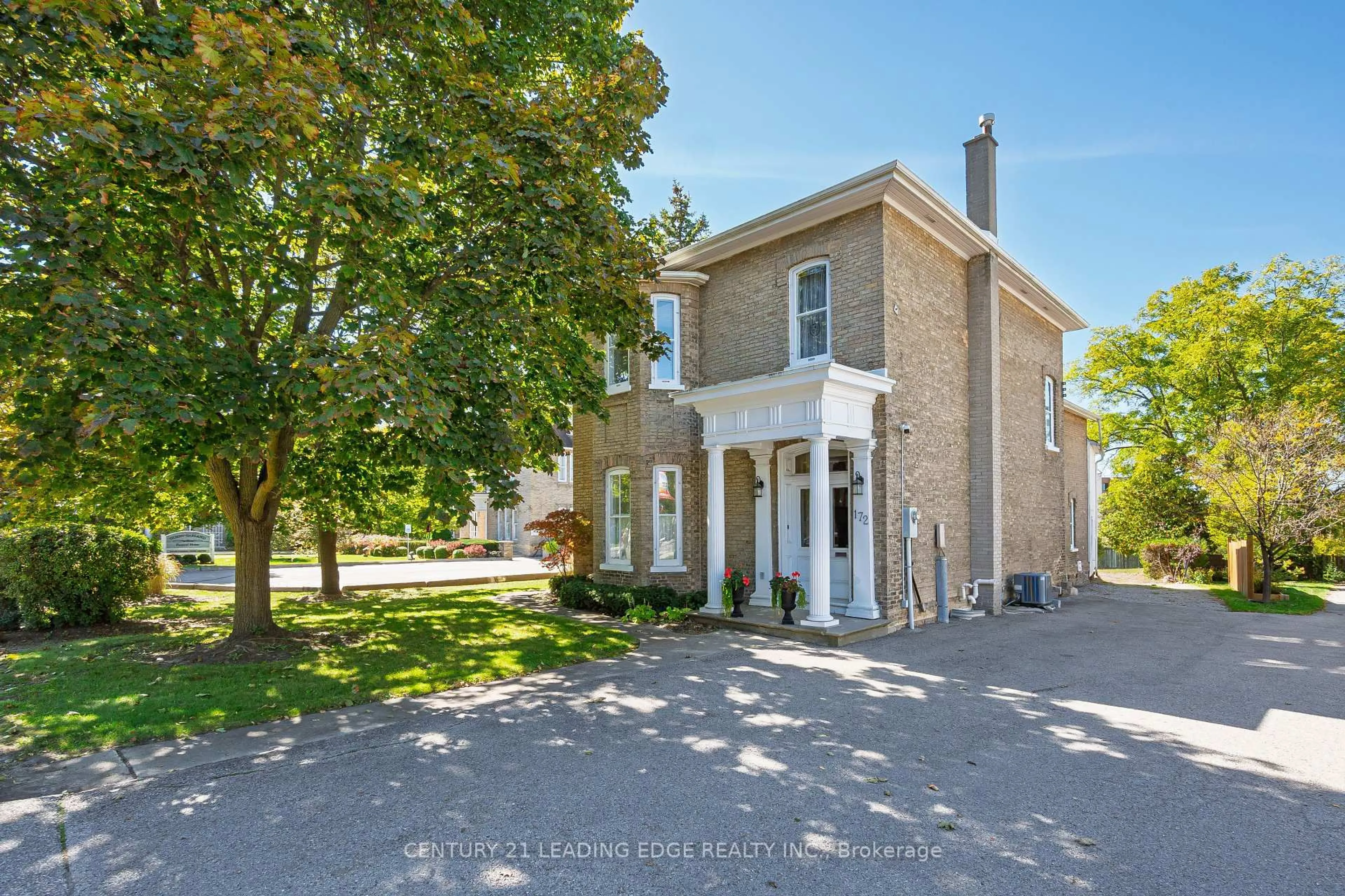 A pic from outside/outdoor area/front of a property/back of a property/a pic from drone, street for 172 Main St, Markham Ontario L3P 1Y3