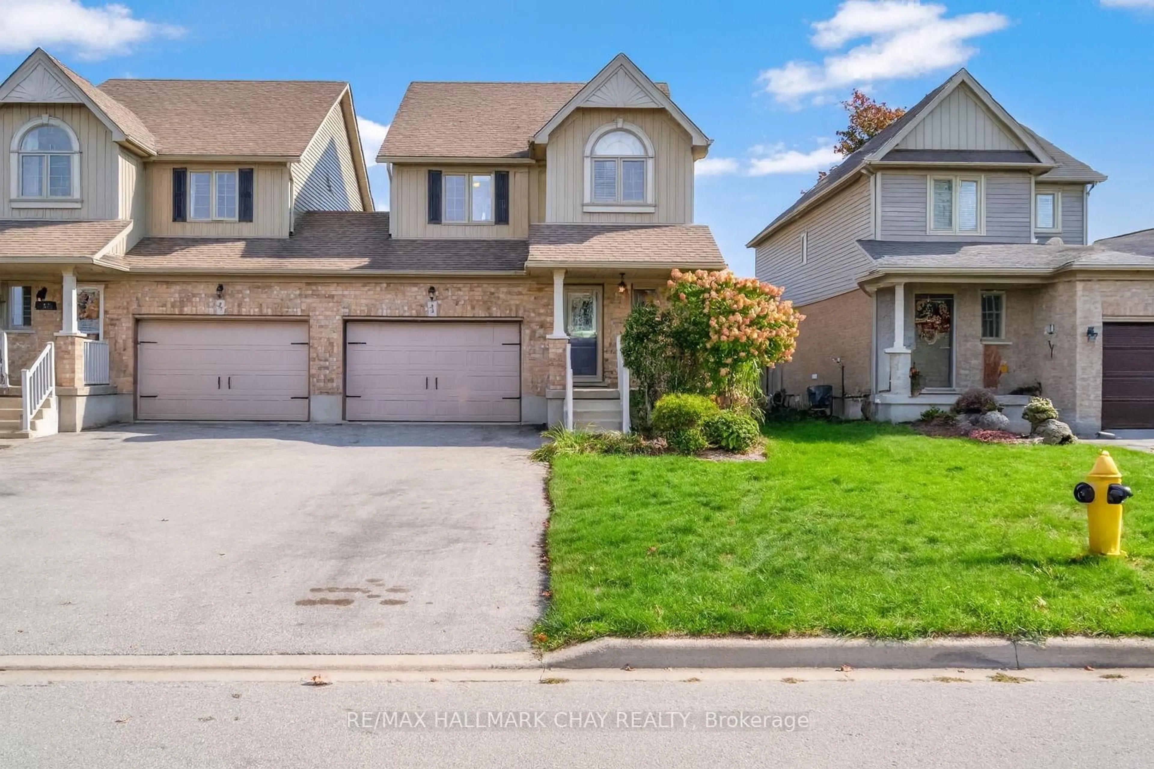 Unknown for 35 BANTING Cres, Essa Ontario L3W 0P7