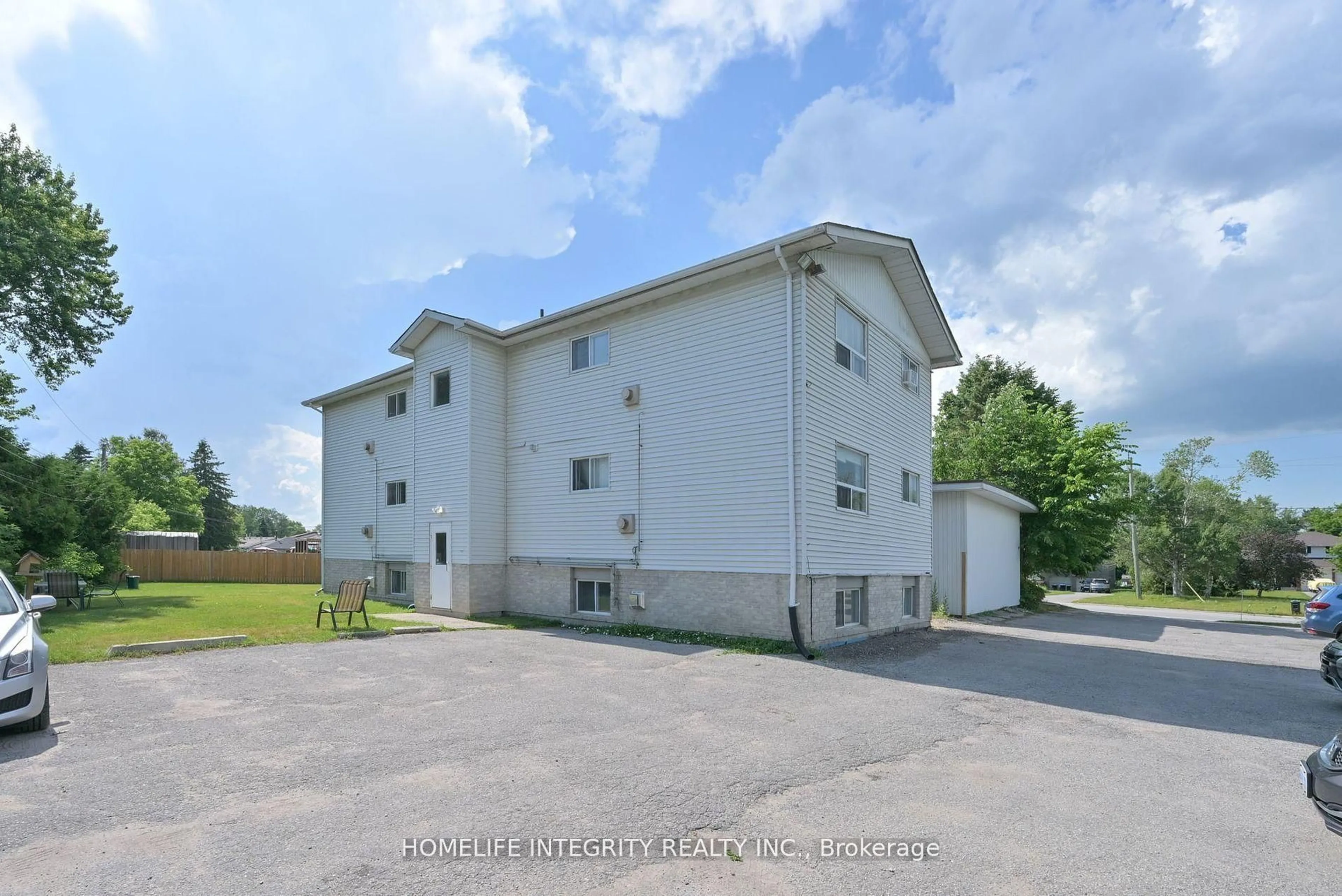 A pic from outside/outdoor area/front of a property/back of a property/a pic from drone, building for 254 Centre St, Essa Ontario L0M 1B2